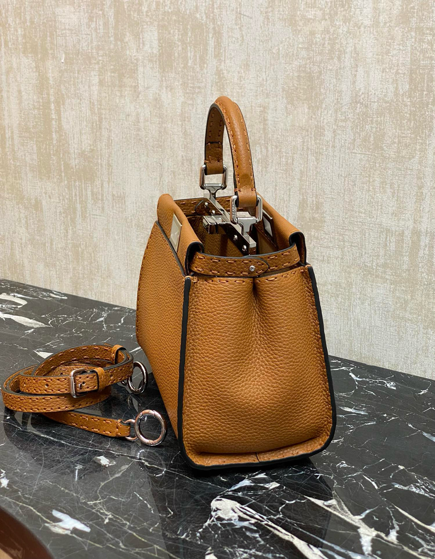 FENDI 펜디 피카부 토트백 미니 브라운 5