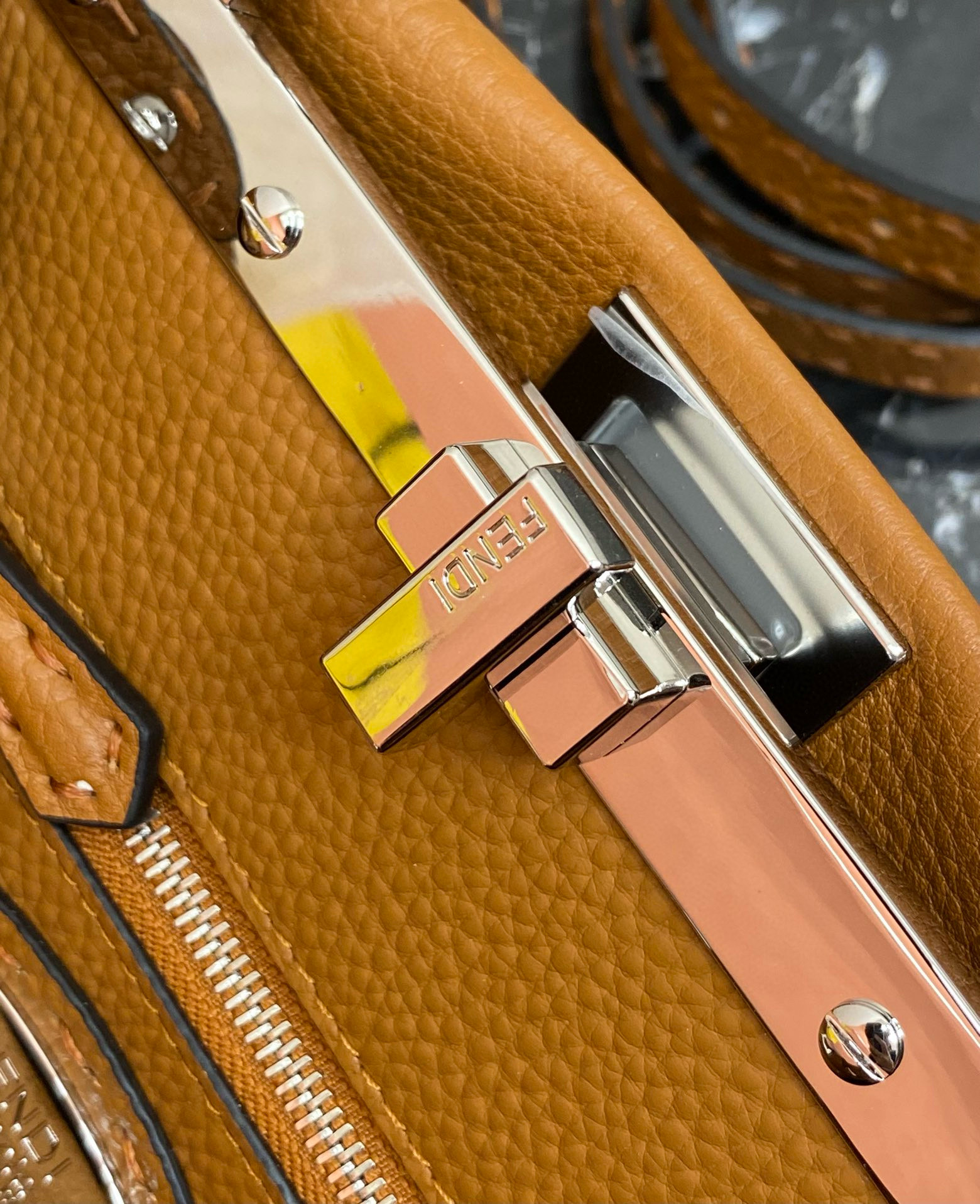 FENDI 펜디 피카부 토트백 미니 브라운 10