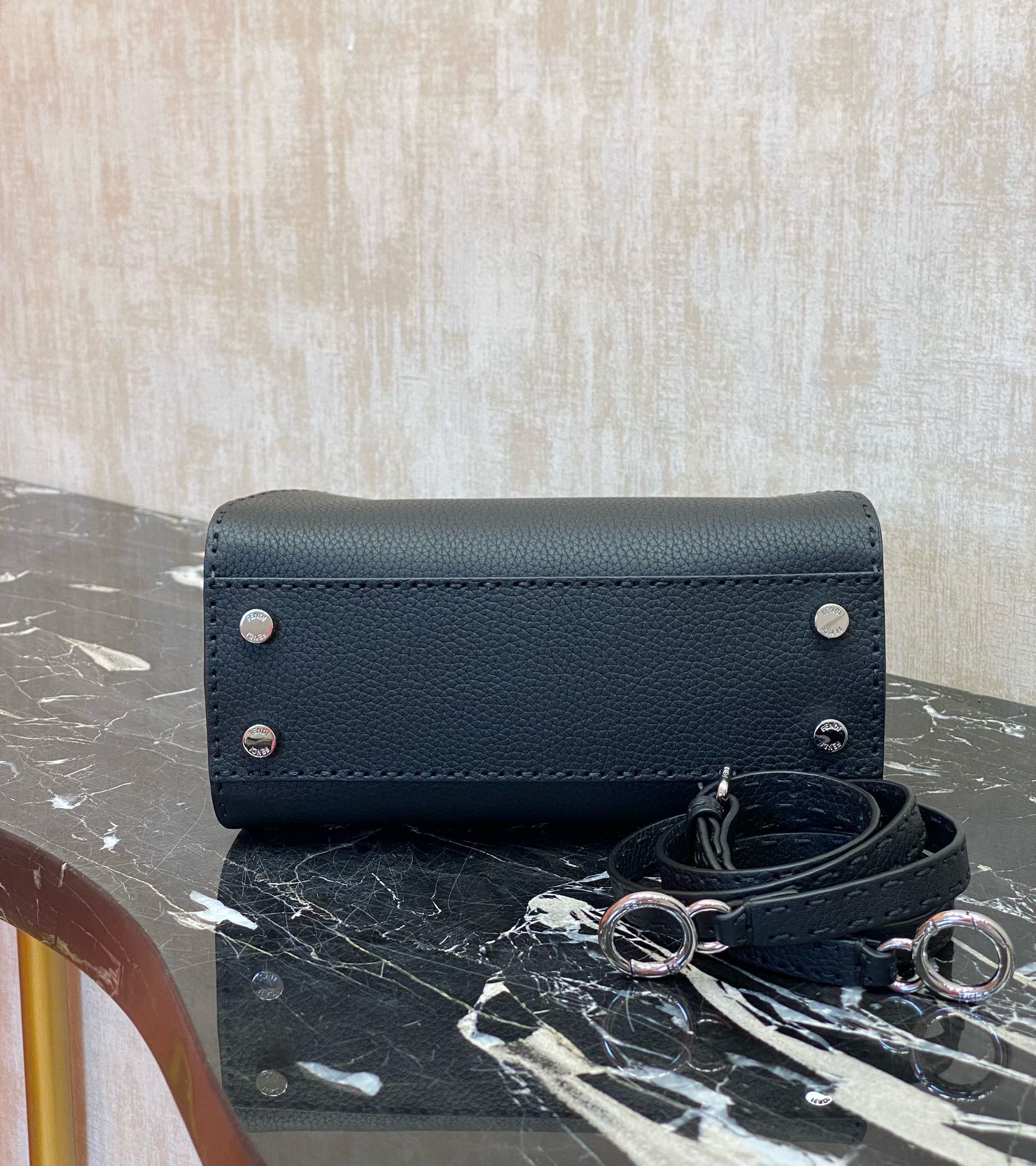 FENDI 펜디 피카부 블랙 토트 크로스백 5