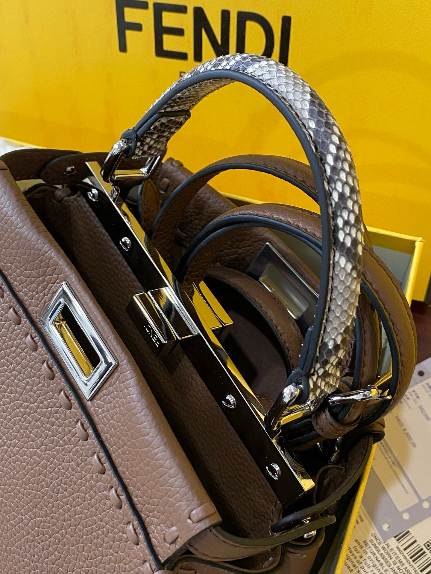 FENDI 펜디 미니 피카부 스티치 토트백 6