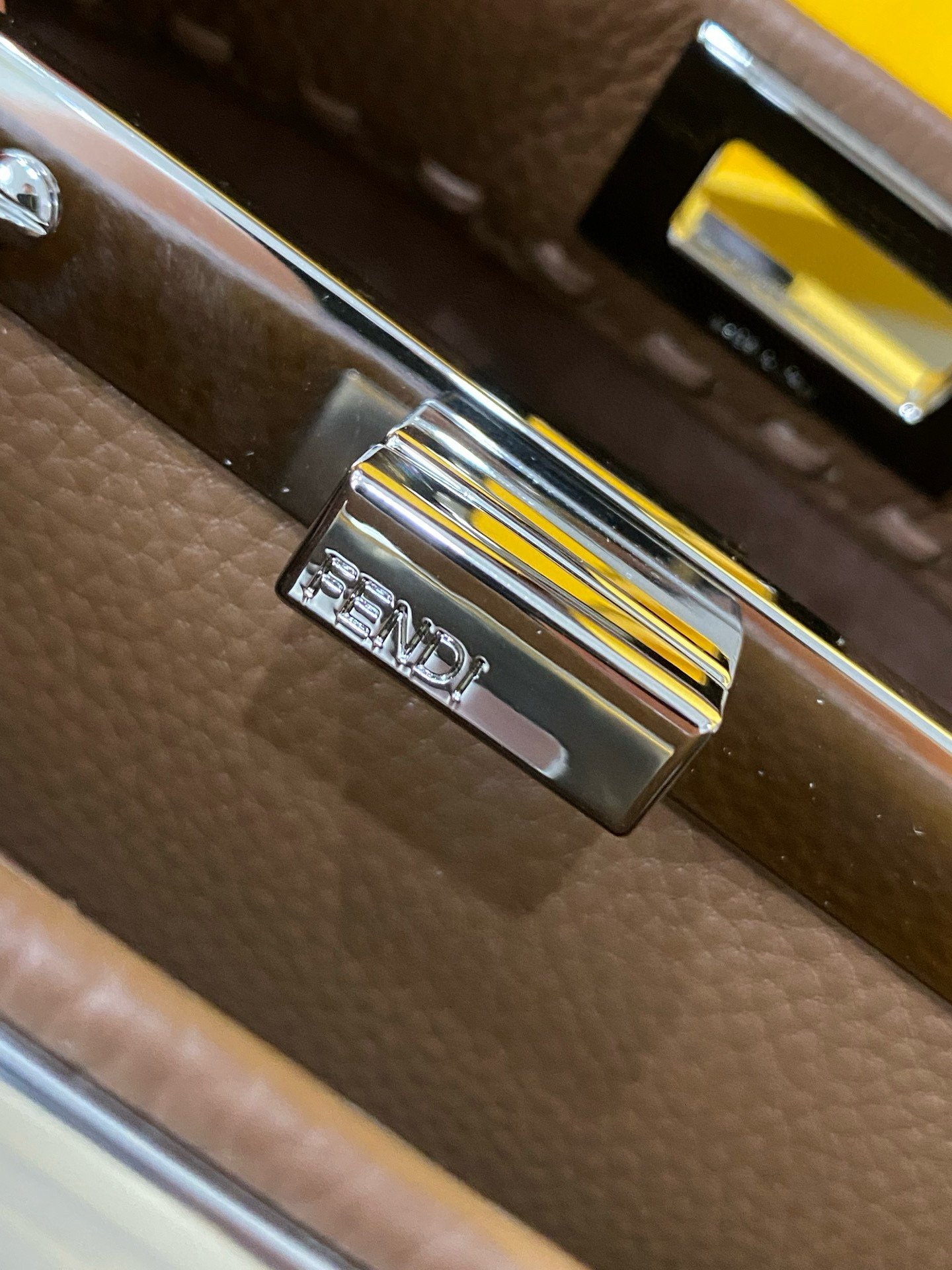 FENDI 펜디 미니 피카부 스티치 토트백 12