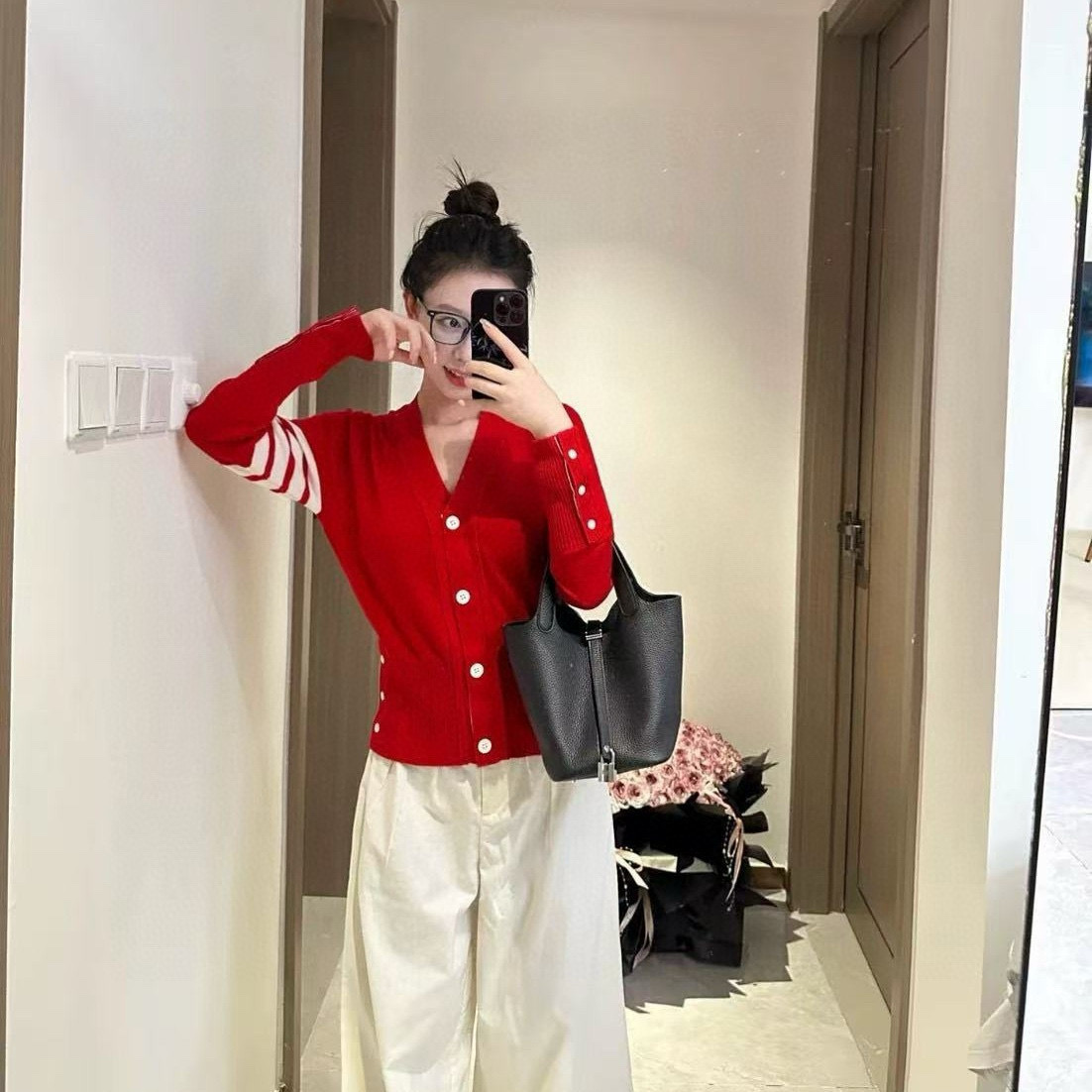 Thom Browne 톰브라운 사선 완장 V넥 울 가디건 4