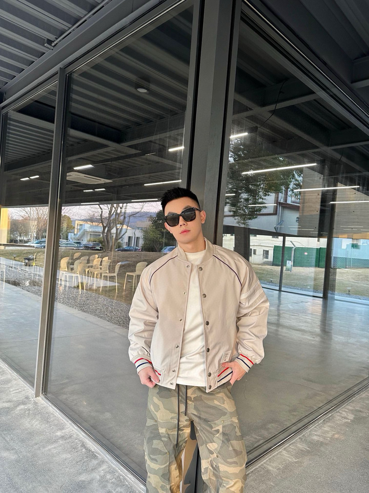 Thom Browne 톰브라운 사선 완장 네이비 파이핑 베이스볼 재킷 6