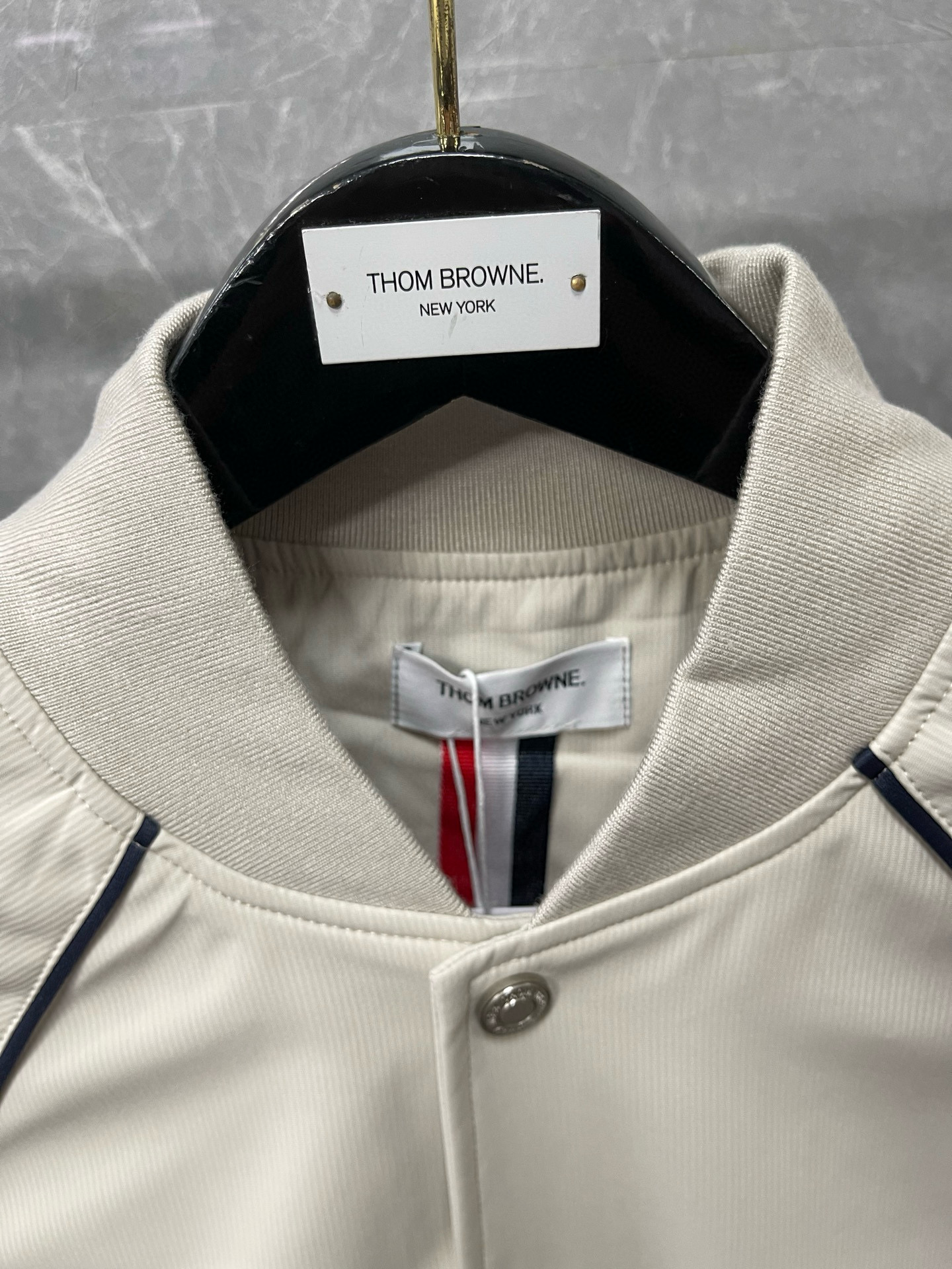 Thom Browne 톰브라운 사선 완장 네이비 파이핑 베이스볼 재킷 16