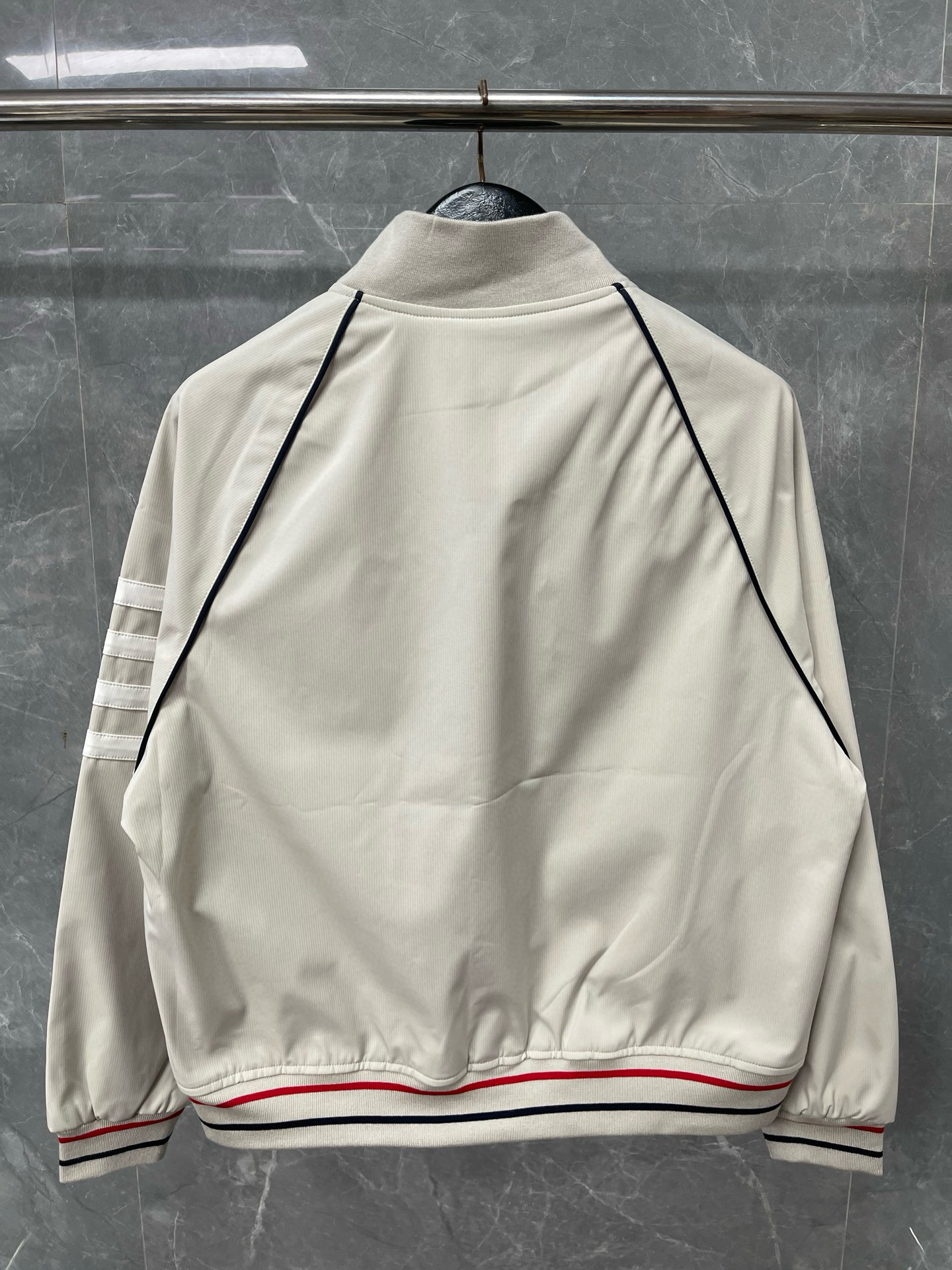 Thom Browne 톰브라운 사선 완장 네이비 파이핑 베이스볼 재킷 19