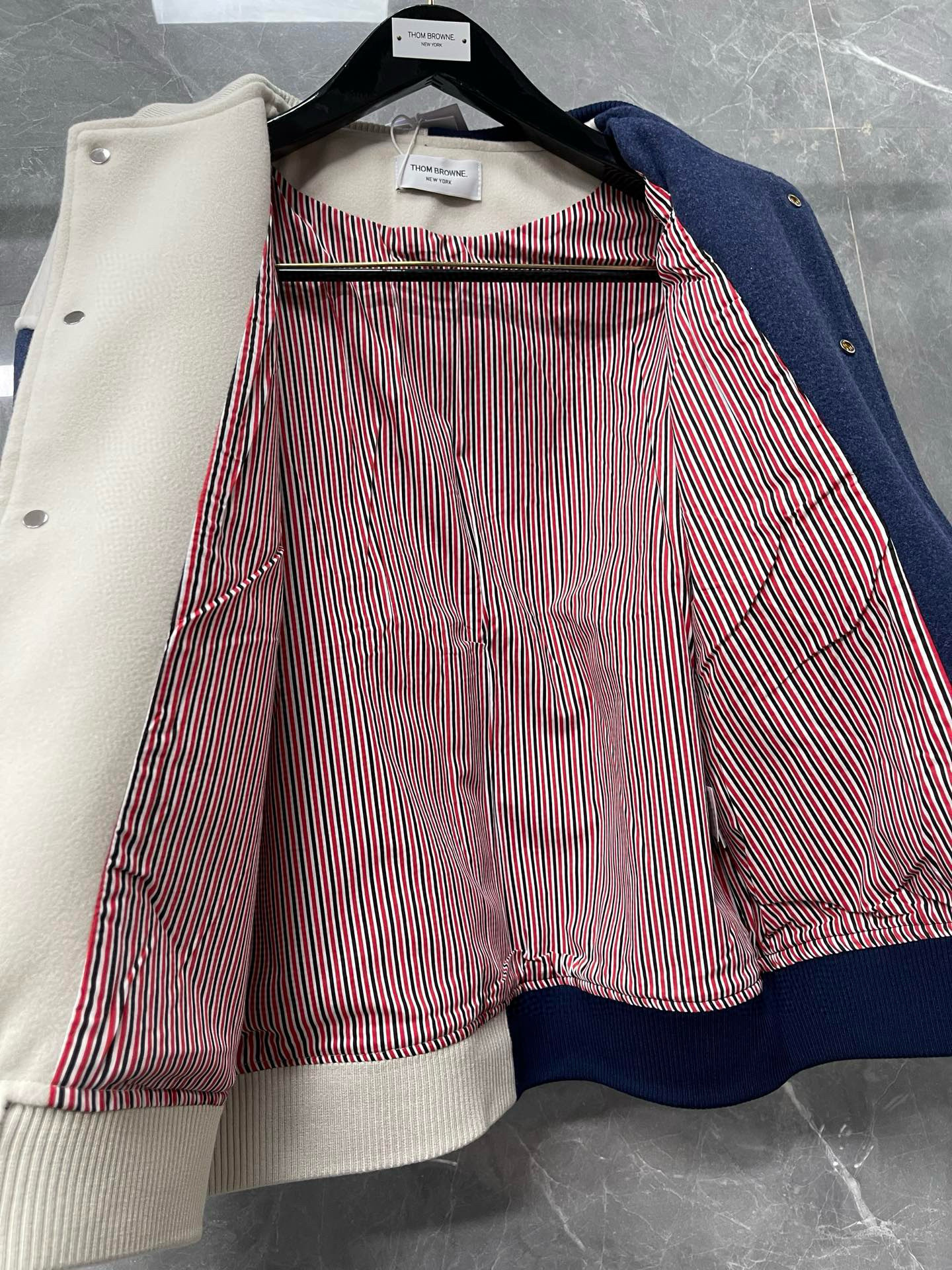 Thom Browne 톰브라운 배색 사선완장 스타디움 재킷 16