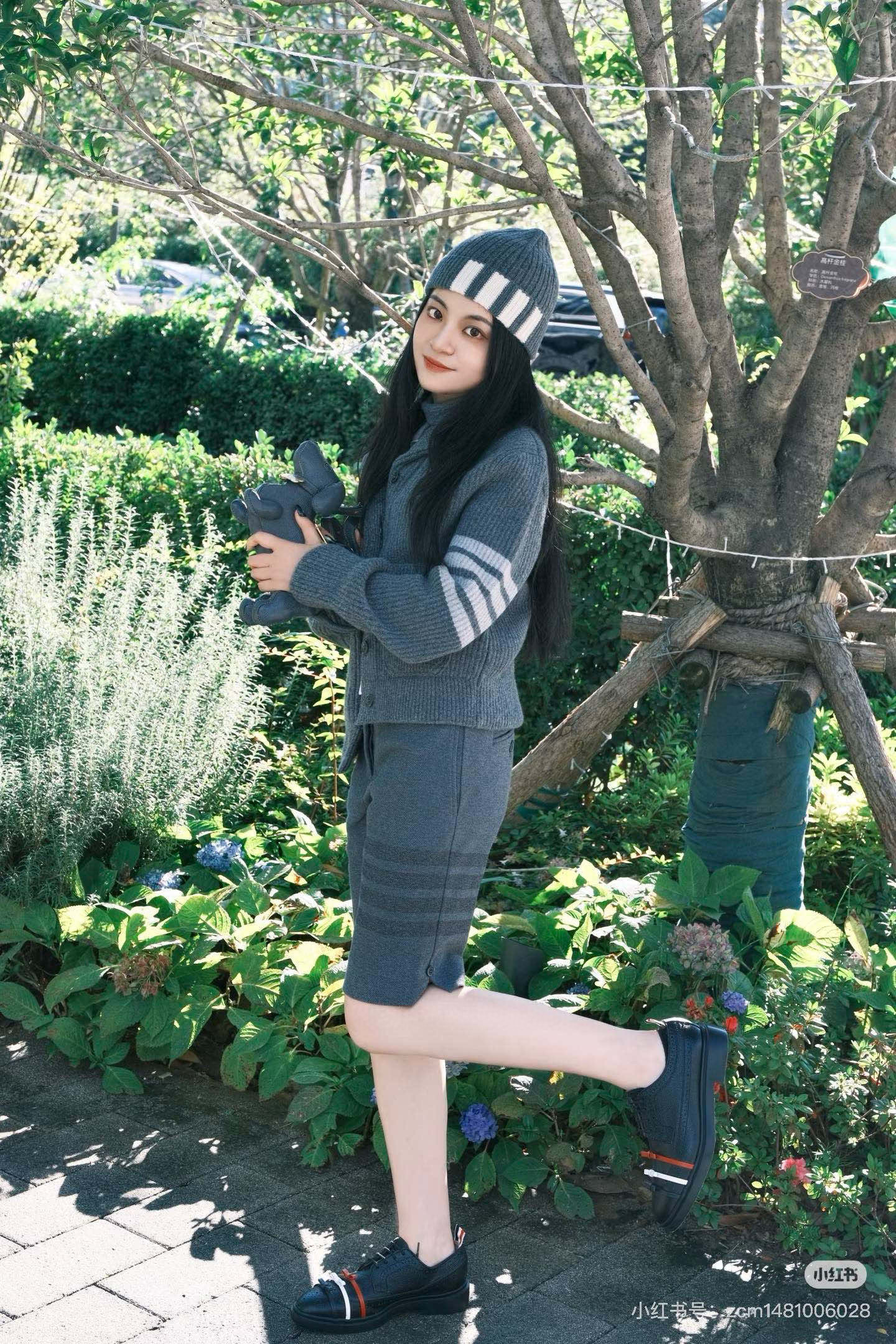 Thom Browne 톰브라운 여성 숄카라 포켓 니트 가디건 4