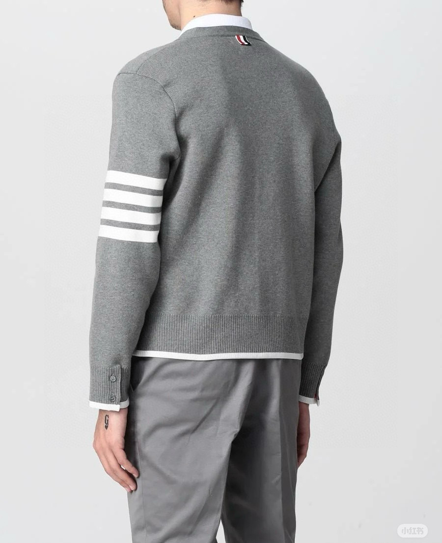 Thom Browne 톰브라운 TB 스트라이프 배색 브이넥 코튼 가디건 3