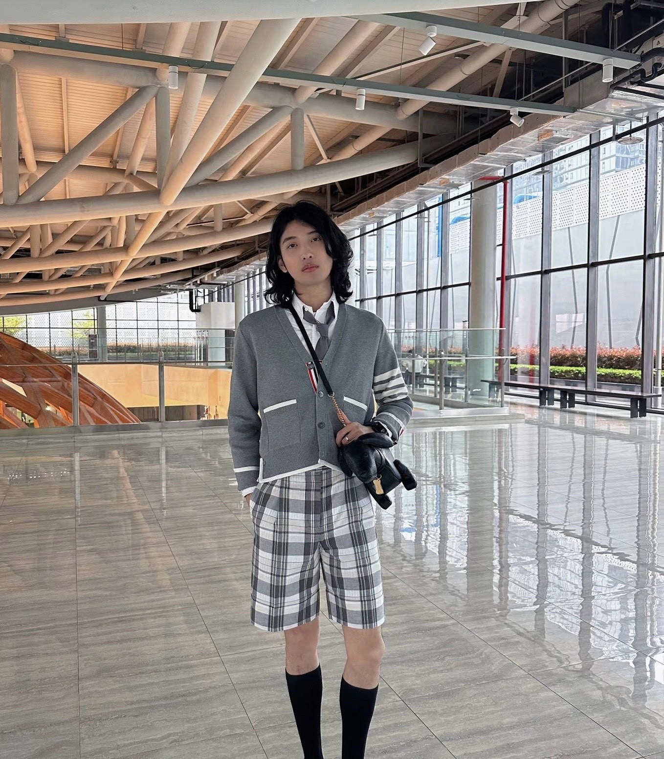 Thom Browne 톰브라운 TB 스트라이프 배색 브이넥 코튼 가디건 5