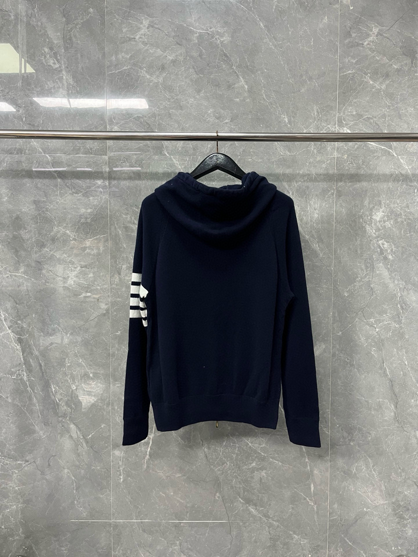 Thom Browne 톰브라운 클래식 사선완장 울 니트 후드 집업 11