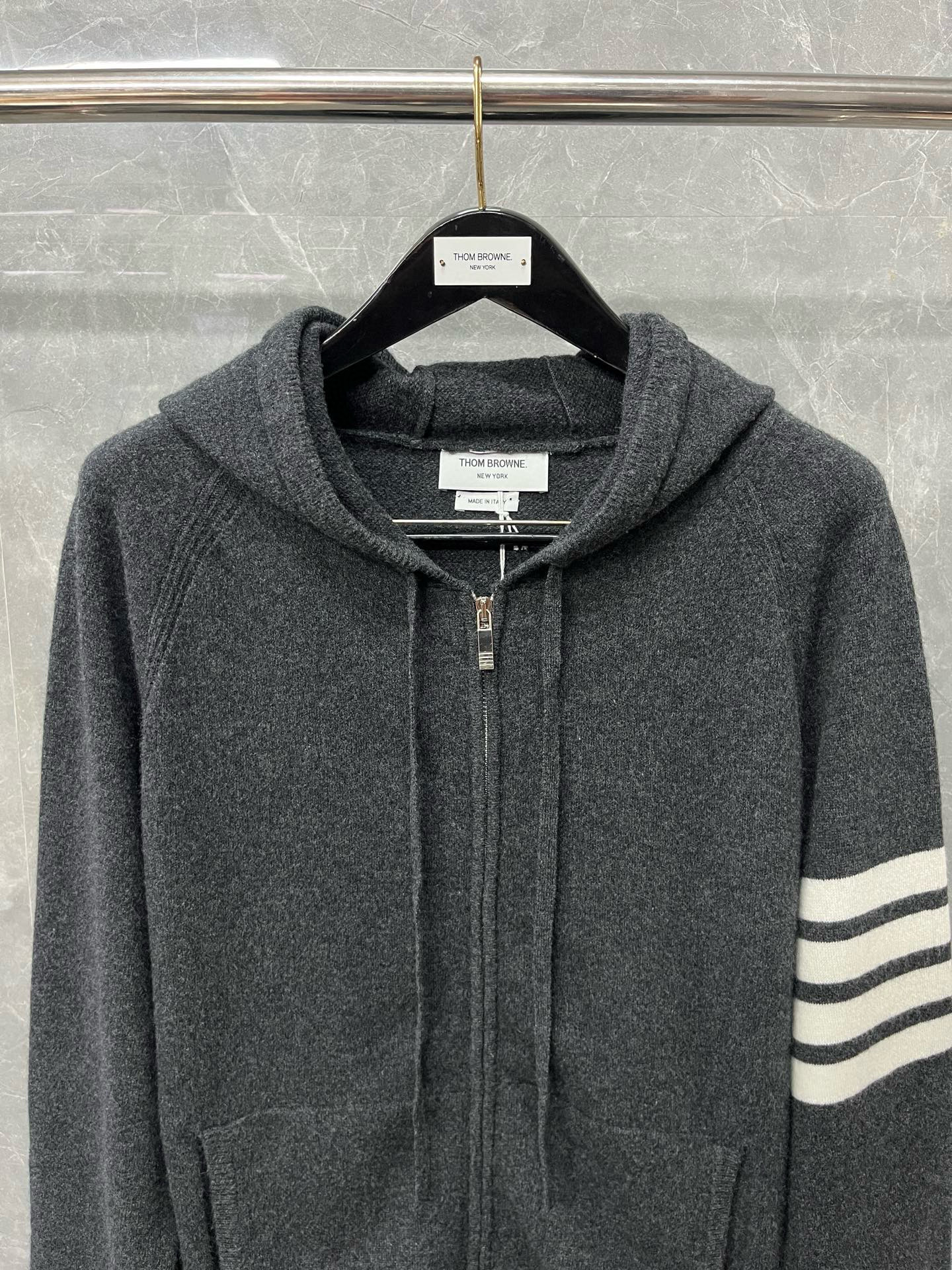 Thom Browne 톰브라운 클래식 사선완장 울 니트 후드 집업 18