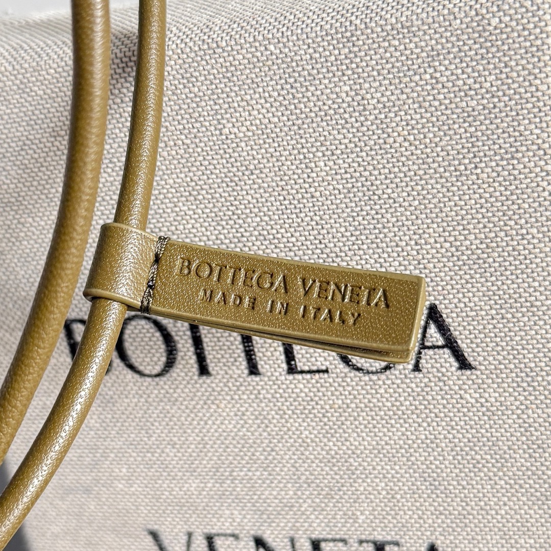 Bottega Veneta 보테가베네타 이니셜 S 가죽 참 7