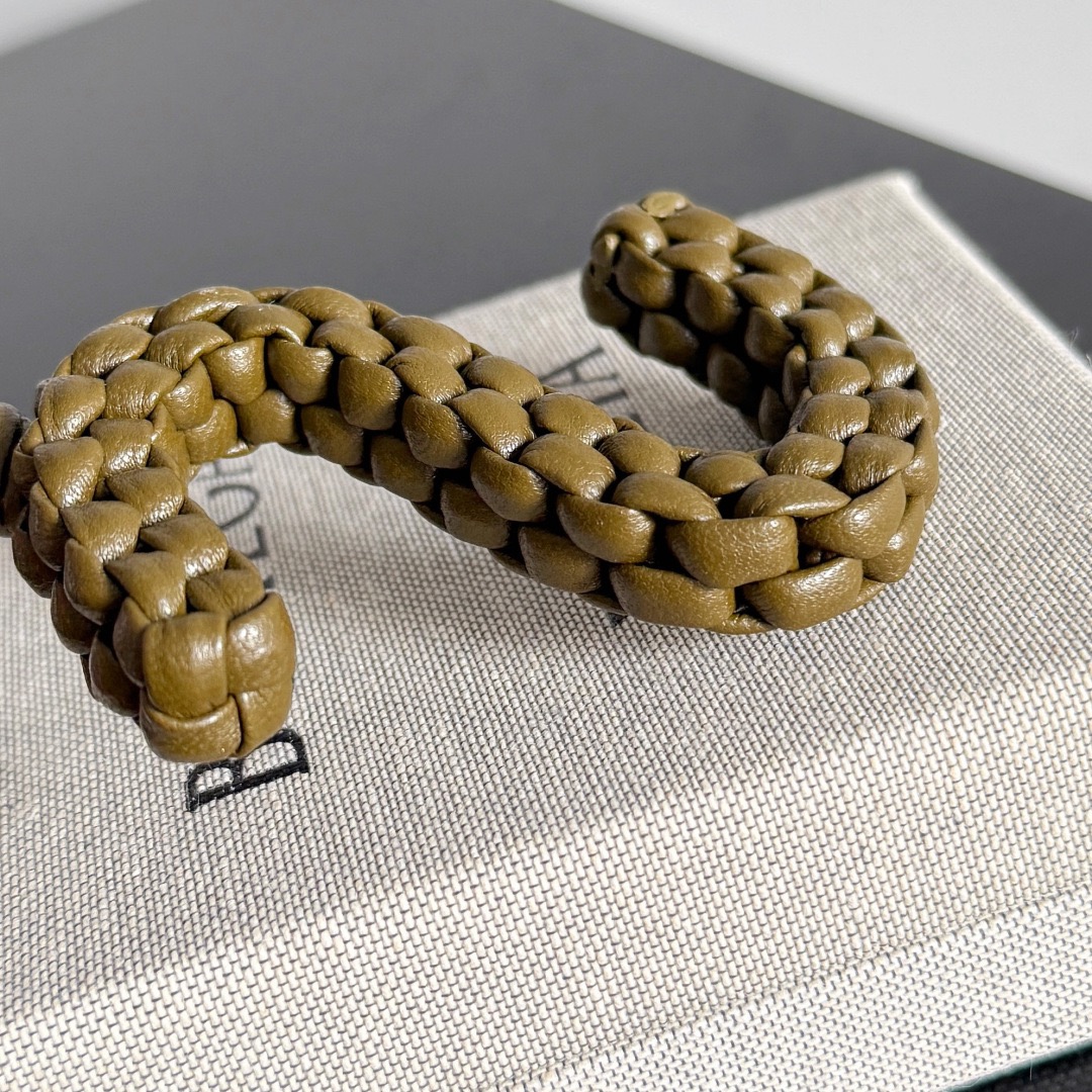 Bottega Veneta 보테가베네타 이니셜 S 가죽 참 8