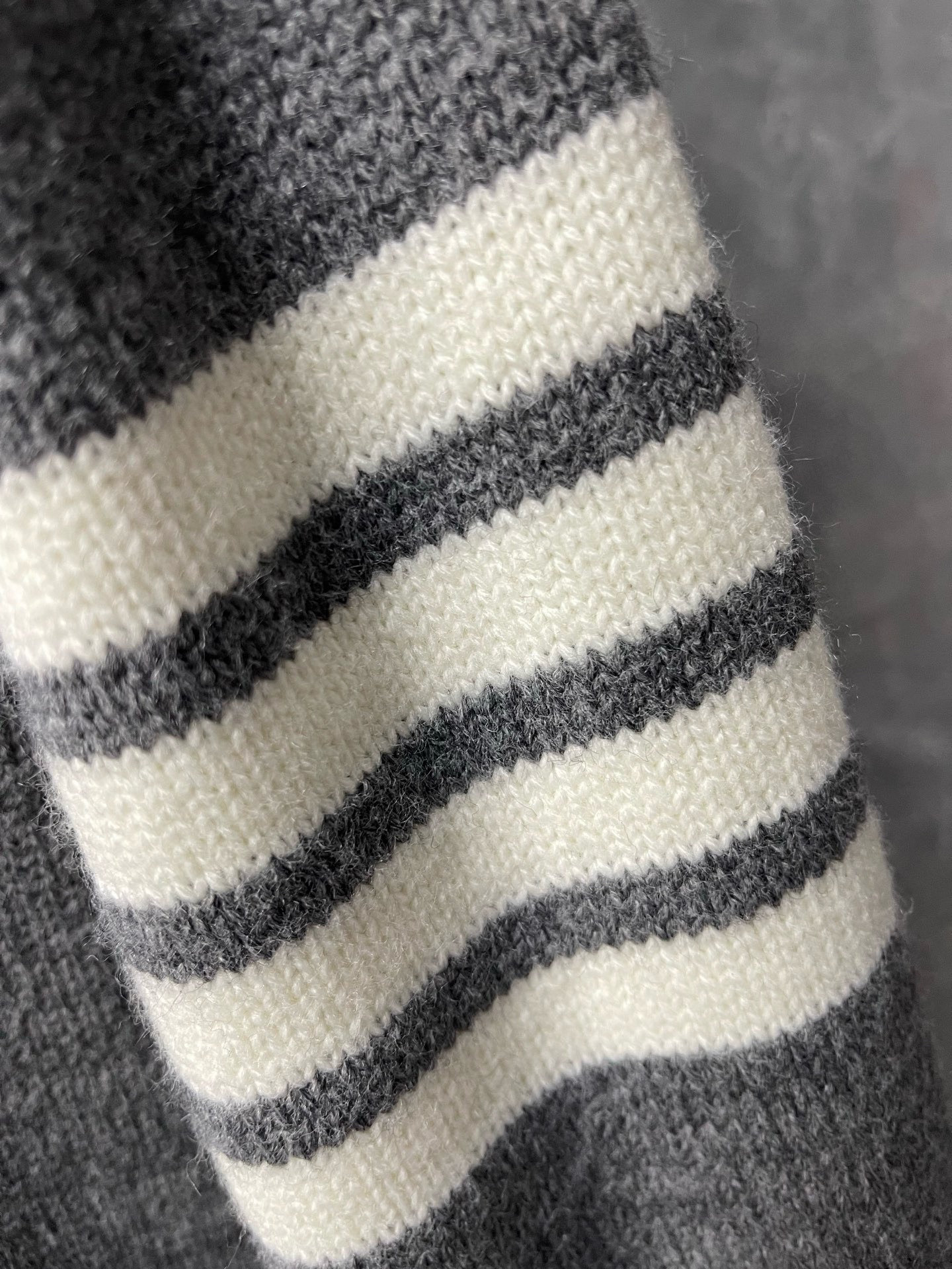 Thom Browne 톰브라운 양모 하프집업 스트라이프 니트 스웨터 10
