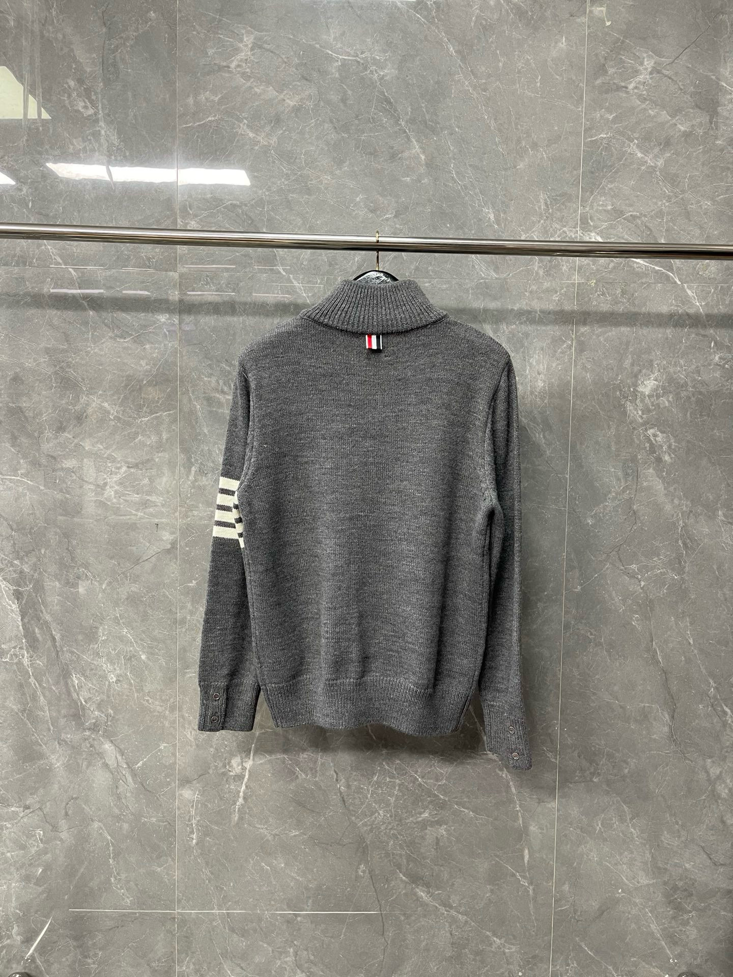 Thom Browne 톰브라운 양모 하프집업 스트라이프 니트 스웨터 14