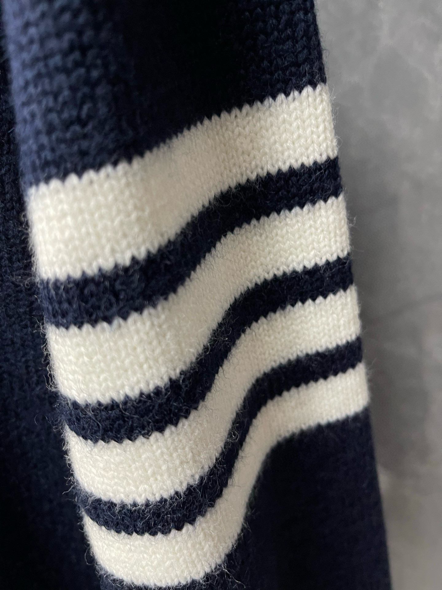 Thom Browne 톰브라운 양모 하프집업 스트라이프 니트 스웨터 9