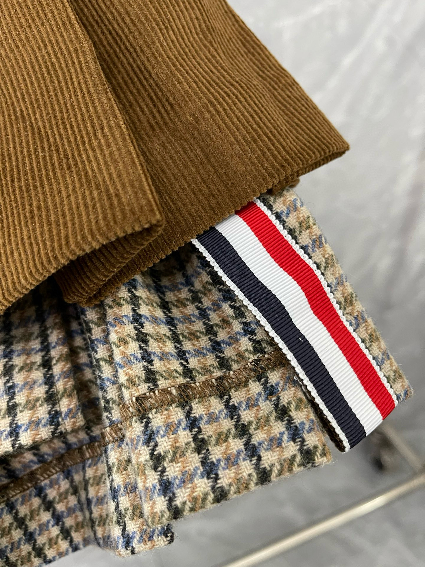 Thom Browne 톰브라운 클래식 체크 플리츠 랩 스커트 14