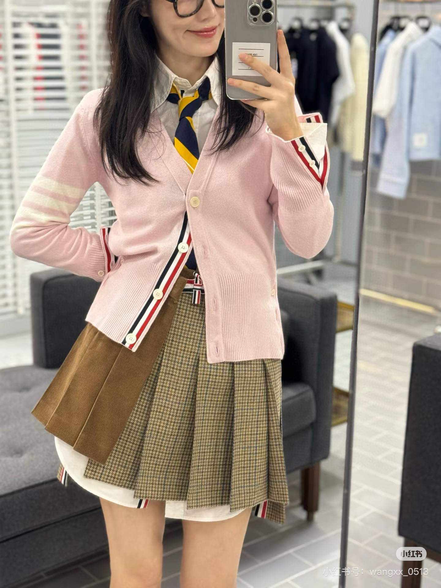 Thom Browne 톰브라운 클래식 체크 플리츠 랩 스커트 19