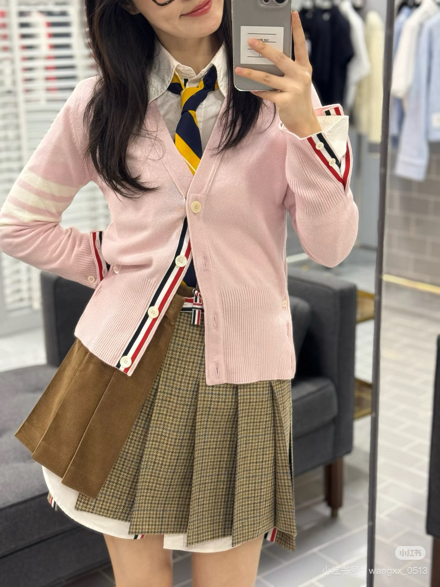 Thom Browne 톰브라운 클래식 체크 플리츠 랩 스커트 23