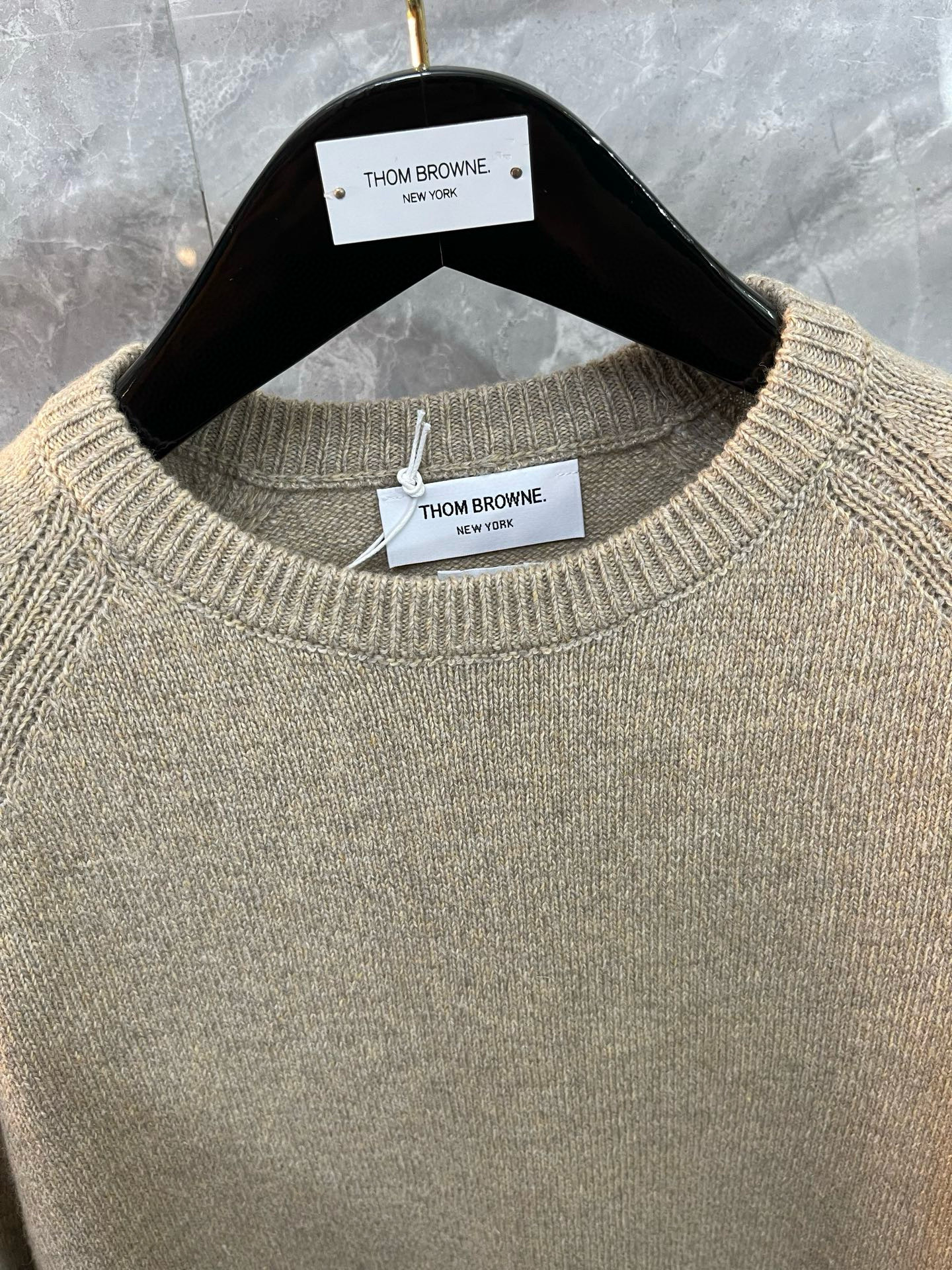 Thom Browne 톰브라운 사선 완장 라운드넥 울 니트 스웨터 10