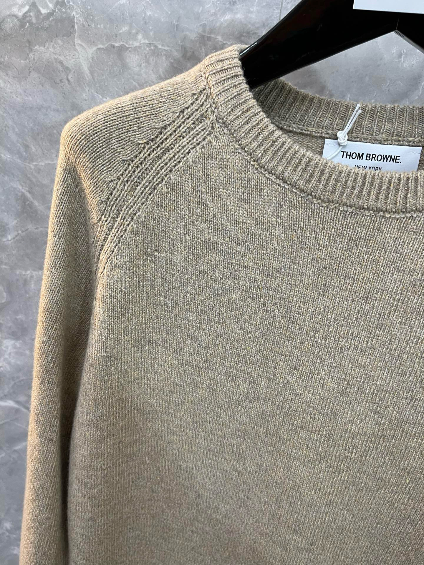 Thom Browne 톰브라운 사선 완장 라운드넥 울 니트 스웨터 11