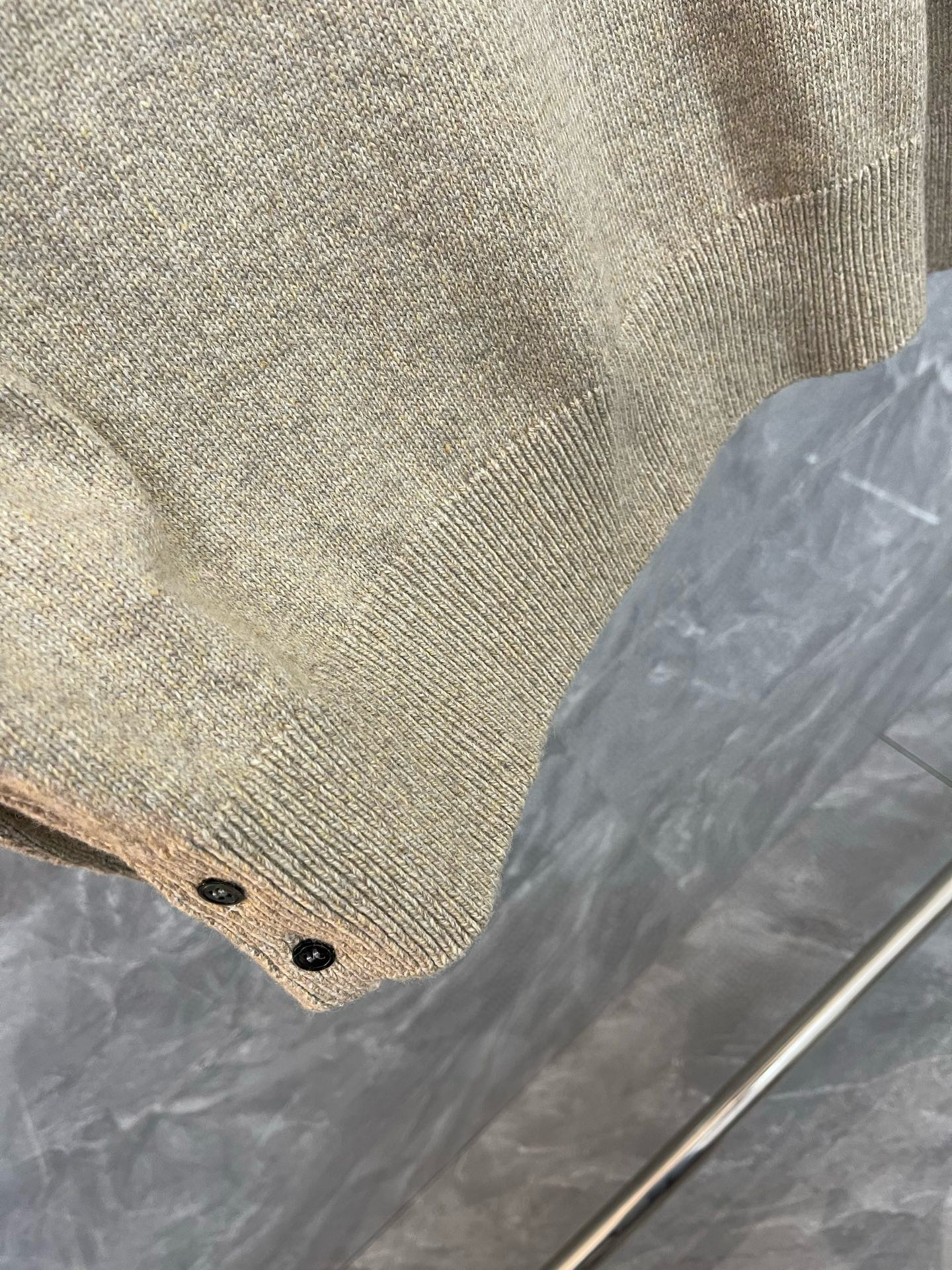 Thom Browne 톰브라운 사선 완장 라운드넥 울 니트 스웨터 14