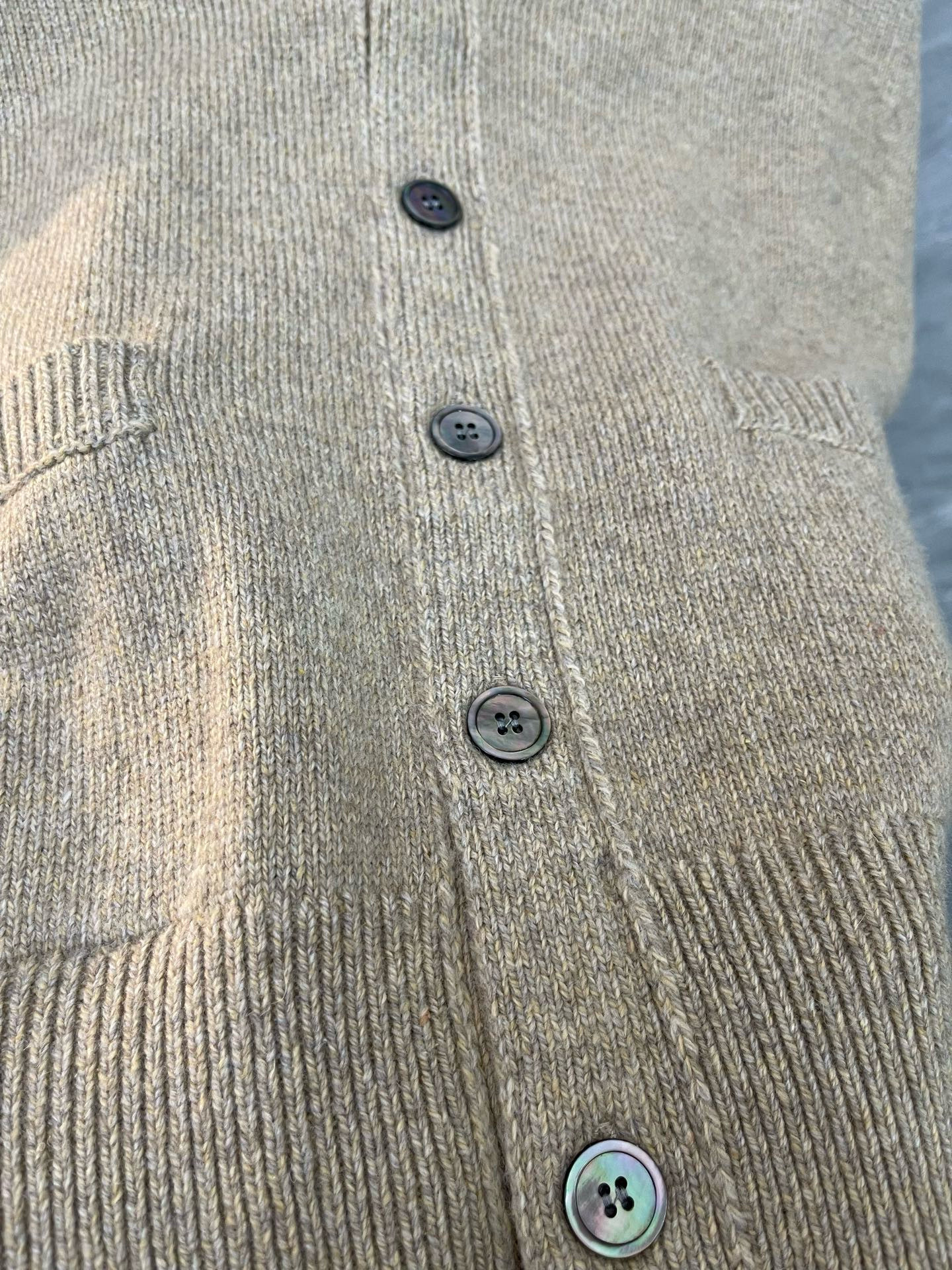 Thom Browne 톰브라운 사선 완장 스트라이프 울 가디건 베이지 13