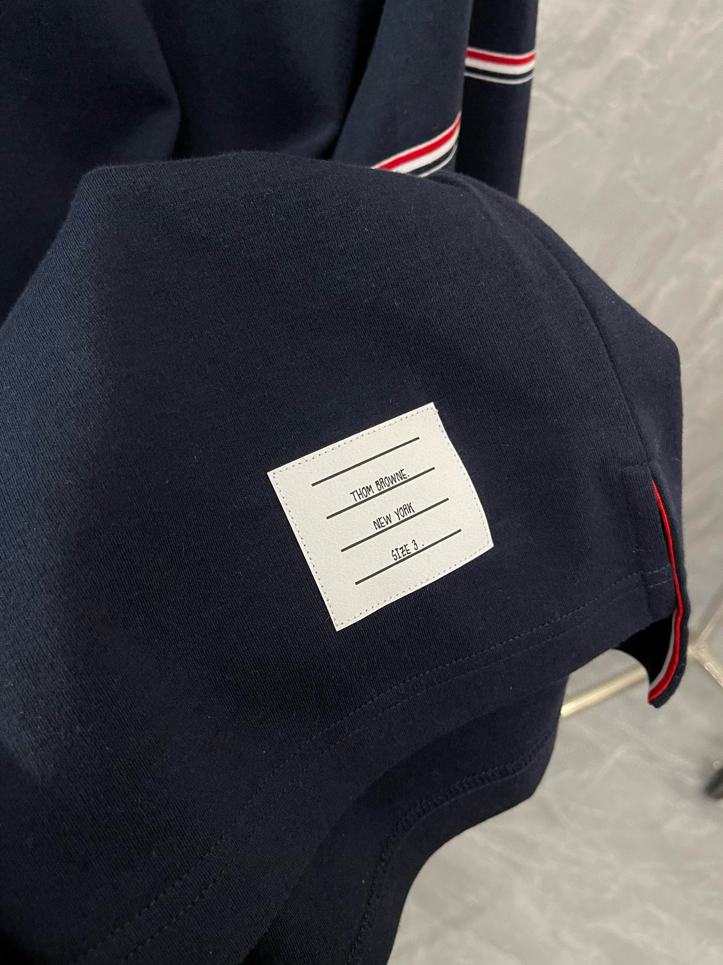 Thom Browne 톰브라운 삼선 디테일 라운드넥 긴팔 티셔츠 8