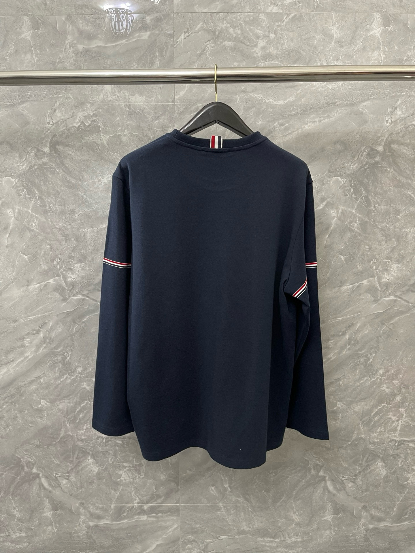 Thom Browne 톰브라운 삼선 디테일 라운드넥 긴팔 티셔츠 11