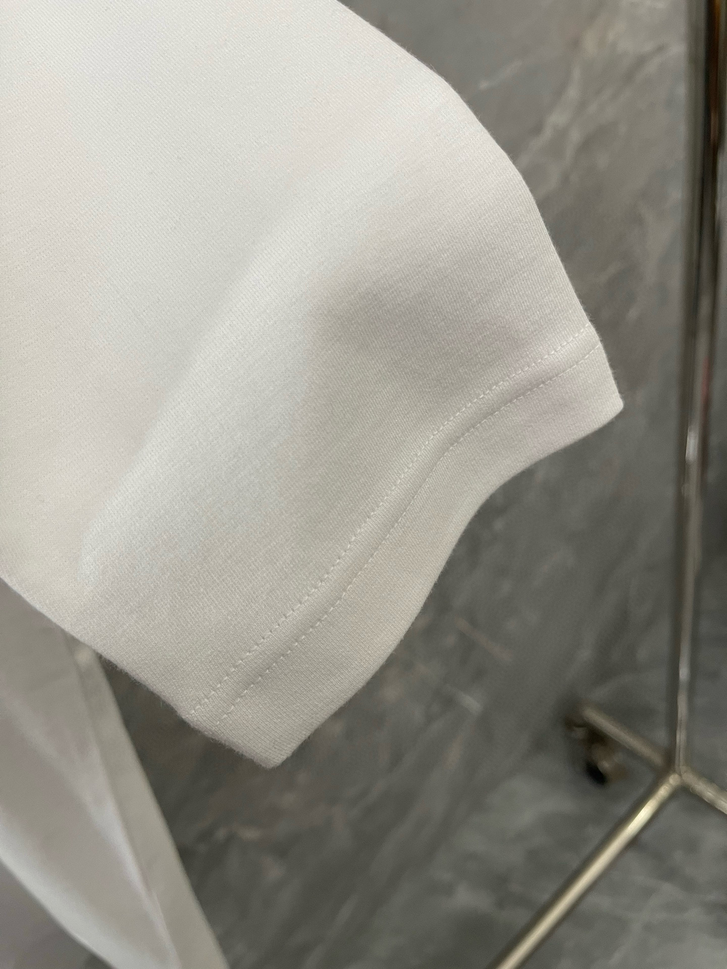 Thom Browne 톰브라운 삼선 디테일 라운드넥 긴팔 티셔츠 7