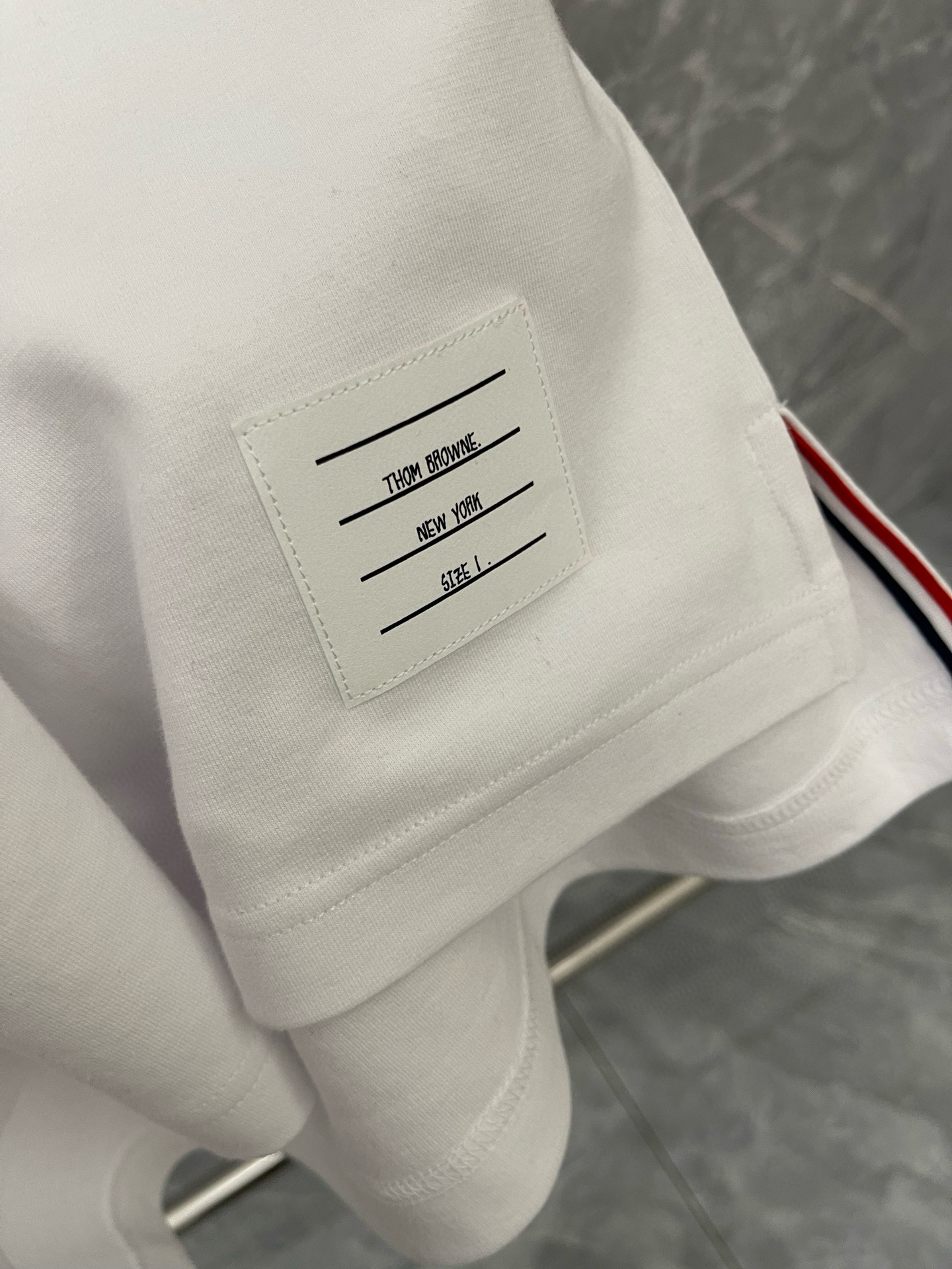 Thom Browne 톰브라운 삼선 디테일 라운드넥 긴팔 티셔츠 9