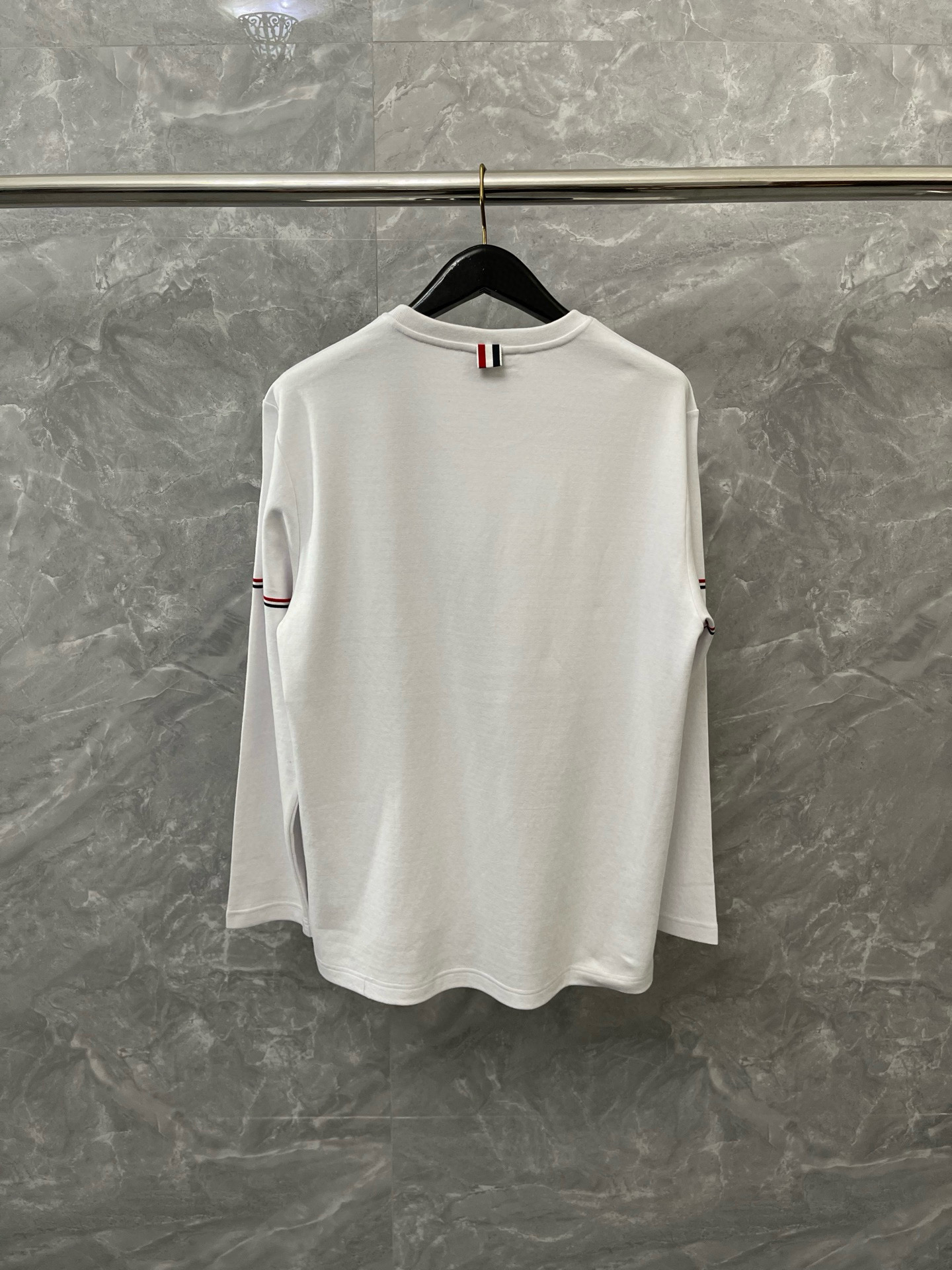 Thom Browne 톰브라운 삼선 디테일 라운드넥 긴팔 티셔츠 11