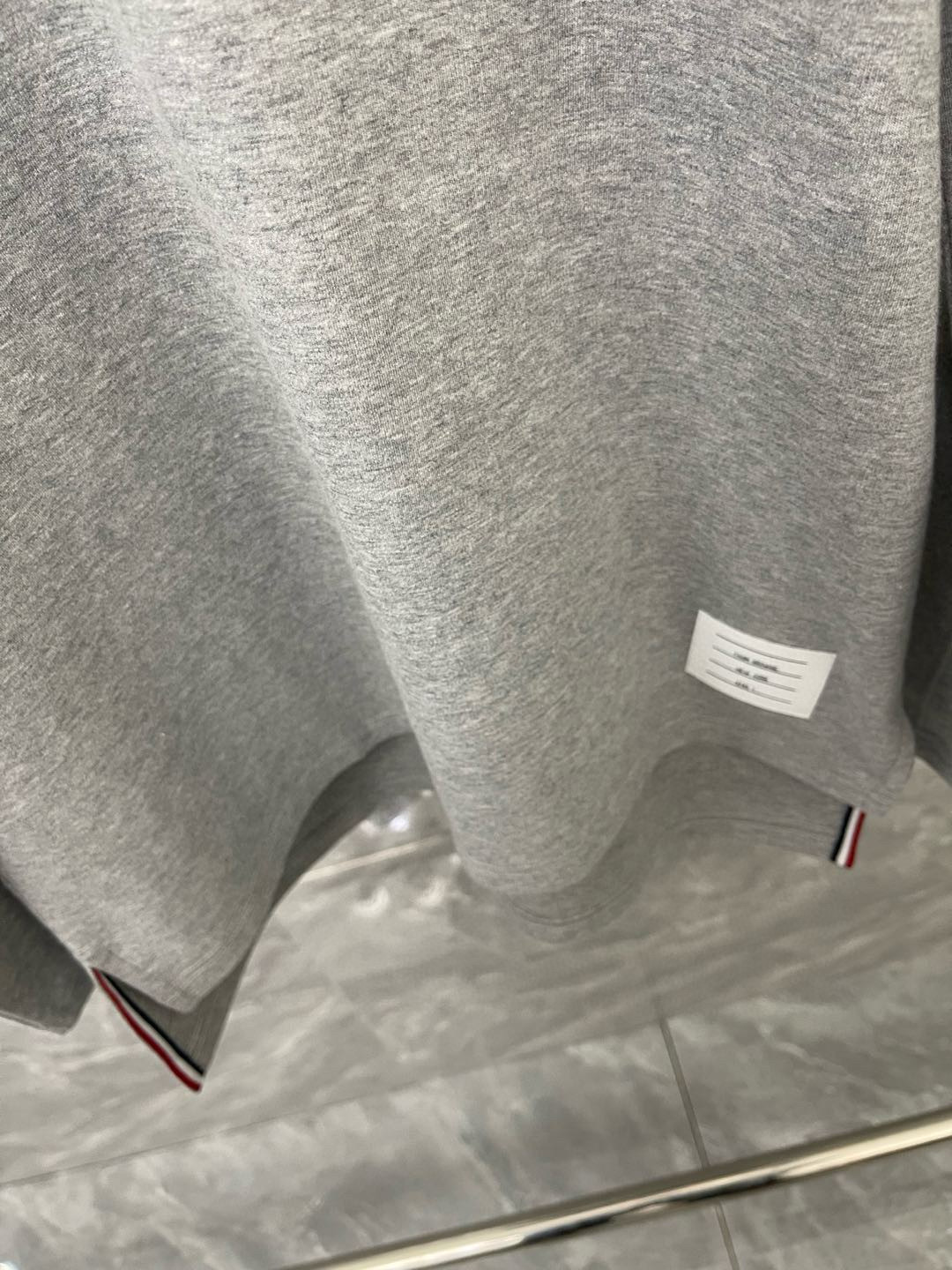 Thom Browne 톰브라운 사선 완장 클래식 라운드넥 니트 스웨터 4