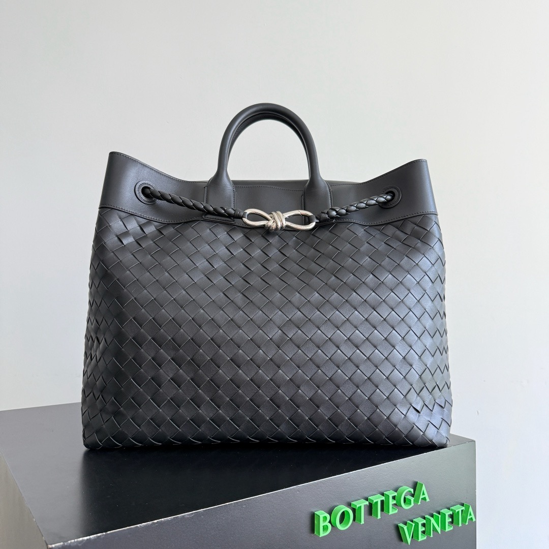 Bottega Veneta 보테가베네타 Andiamo Voyager 안디아모 보야저 인트레치아토 토트백 12