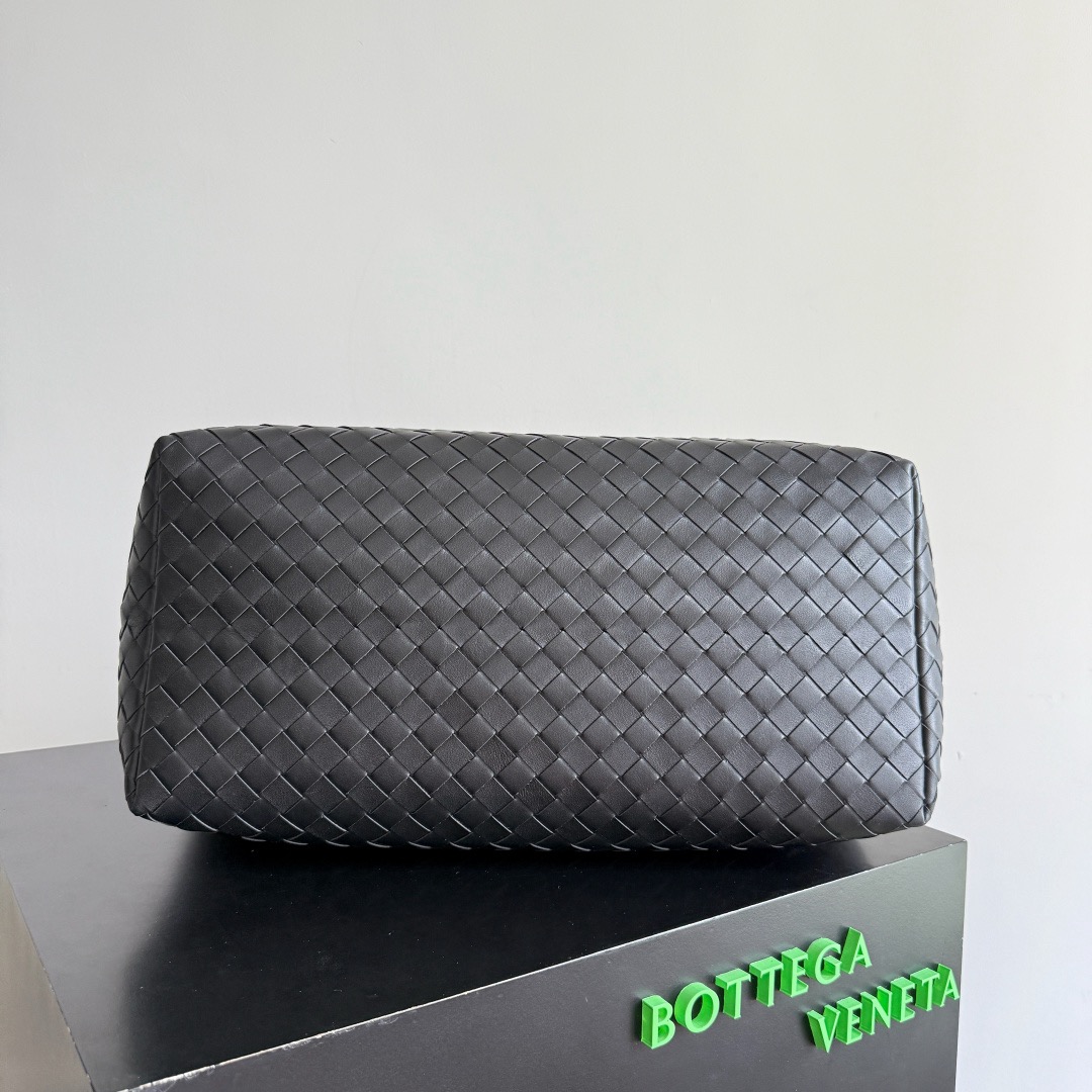Bottega Veneta 보테가베네타 Andiamo Voyager 안디아모 보야저 인트레치아토 토트백 17