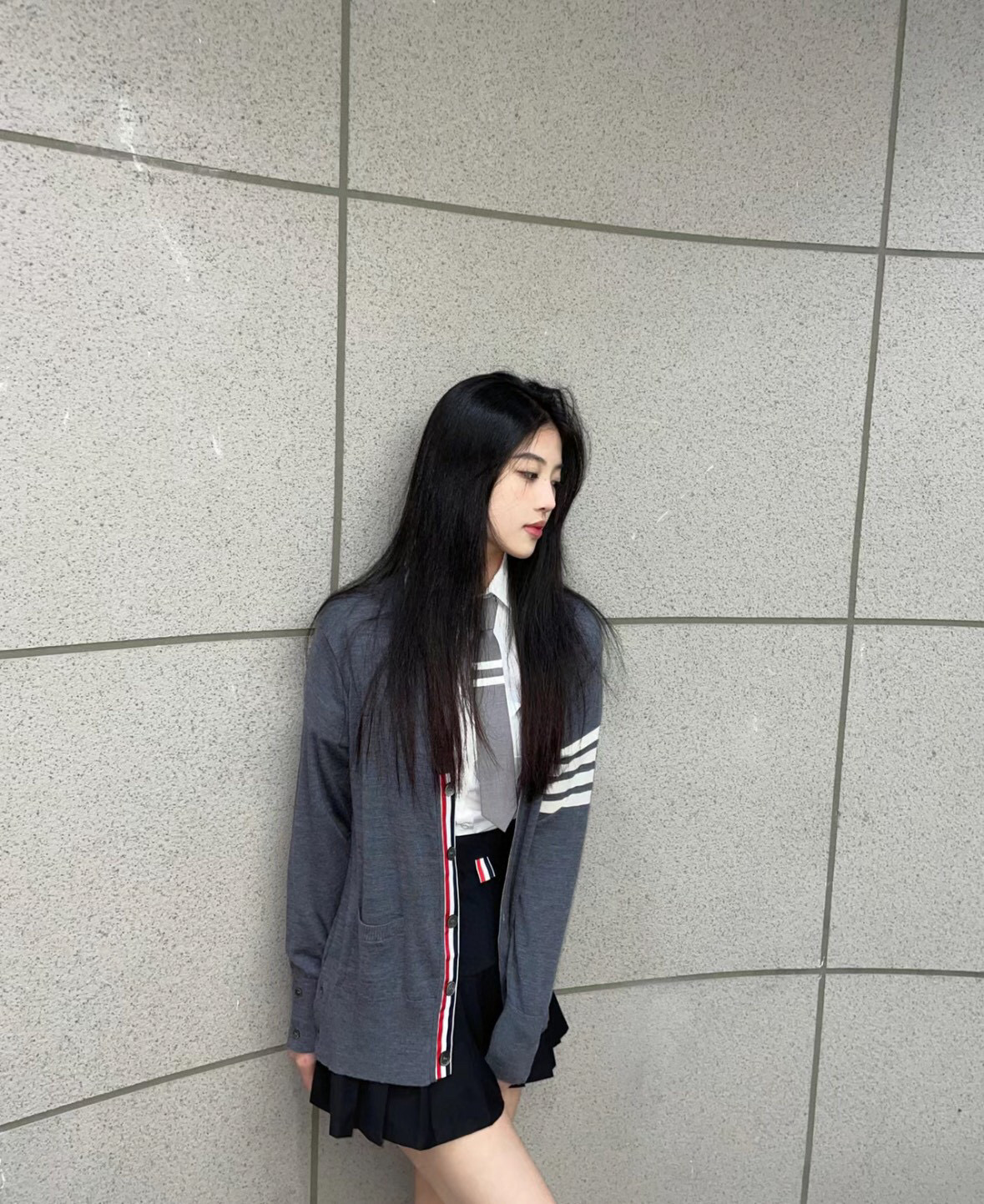 Thom Browne 톰브라운 사선 스트라이프 V넥 가디건 니트 7