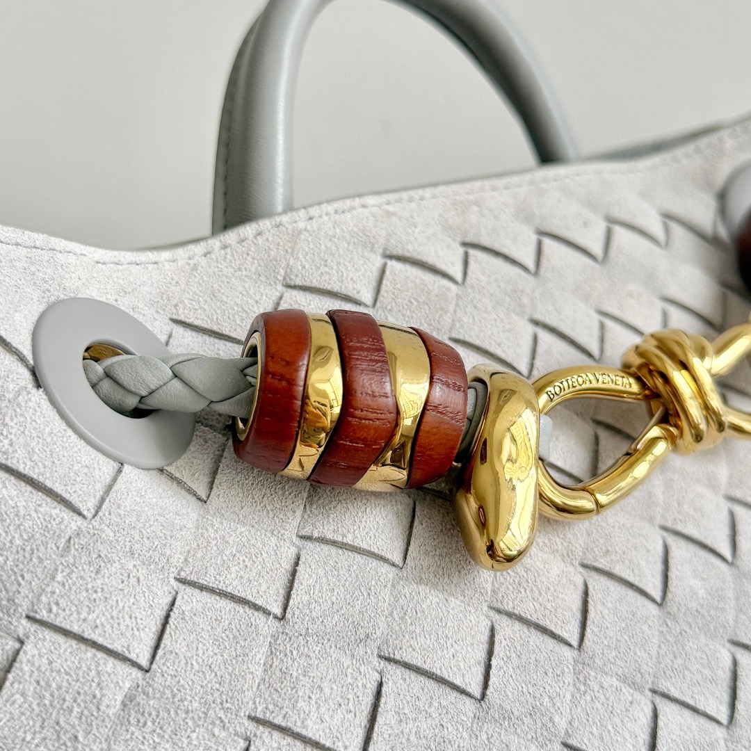 Bottega Veneta 보테가베네타 Andiamo 안디아모 인트레치아토 토트백 반쇠银灰 5