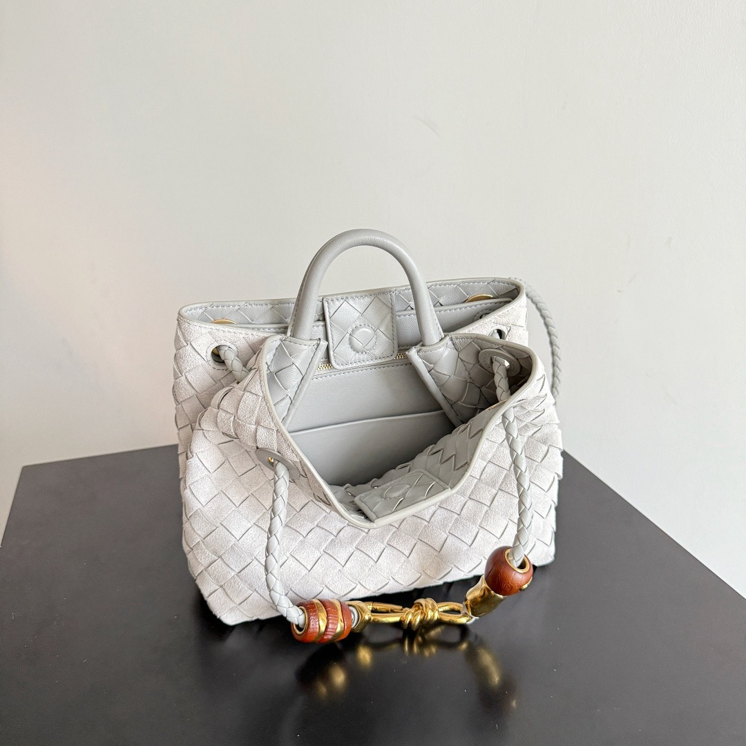 Bottega Veneta 보테가베네타 Andiamo 안디아모 인트레치아토 토트백 반쇠银灰 8