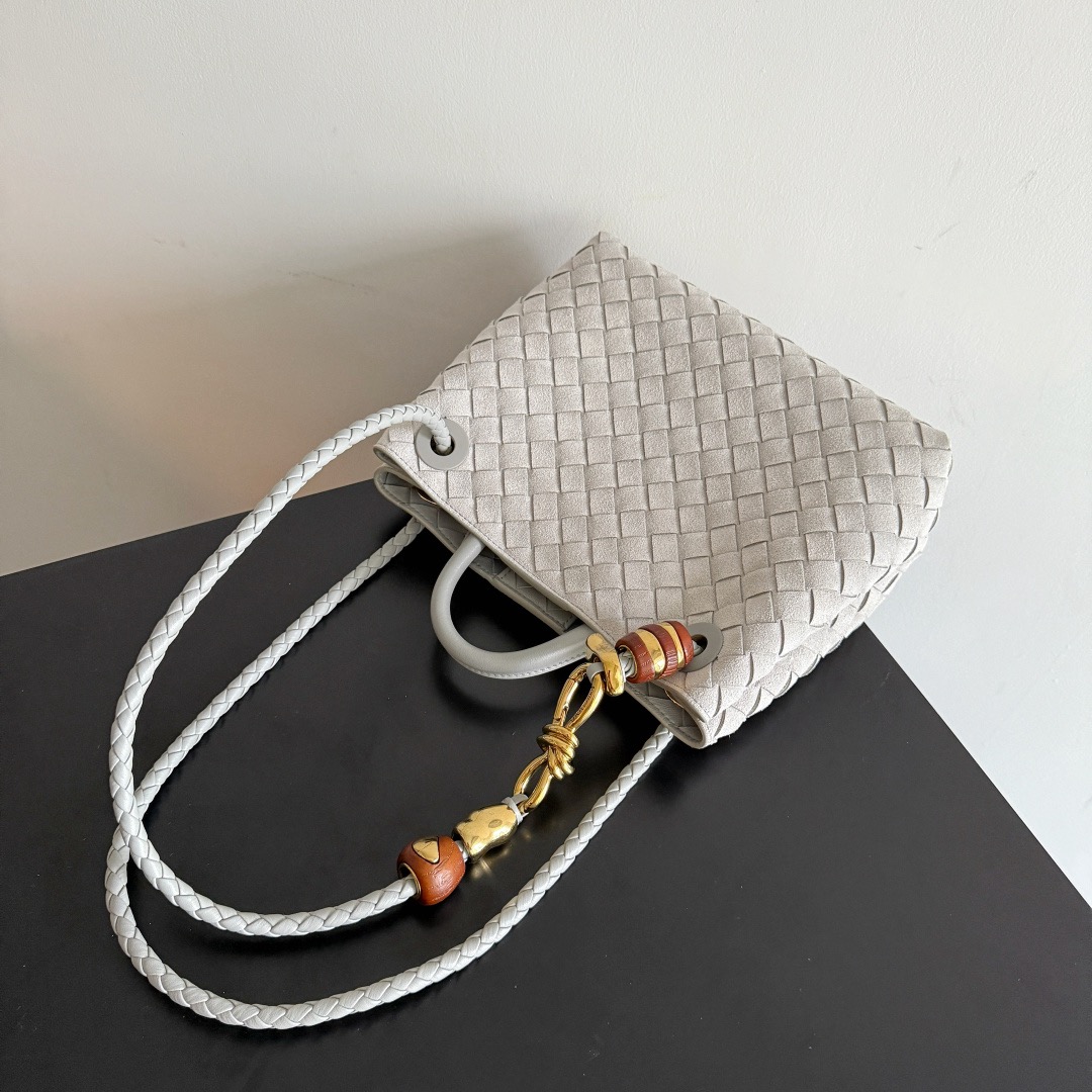 Bottega Veneta 보테가베네타 Andiamo 안디아모 인트레치아토 토트백 반쇠银灰 9
