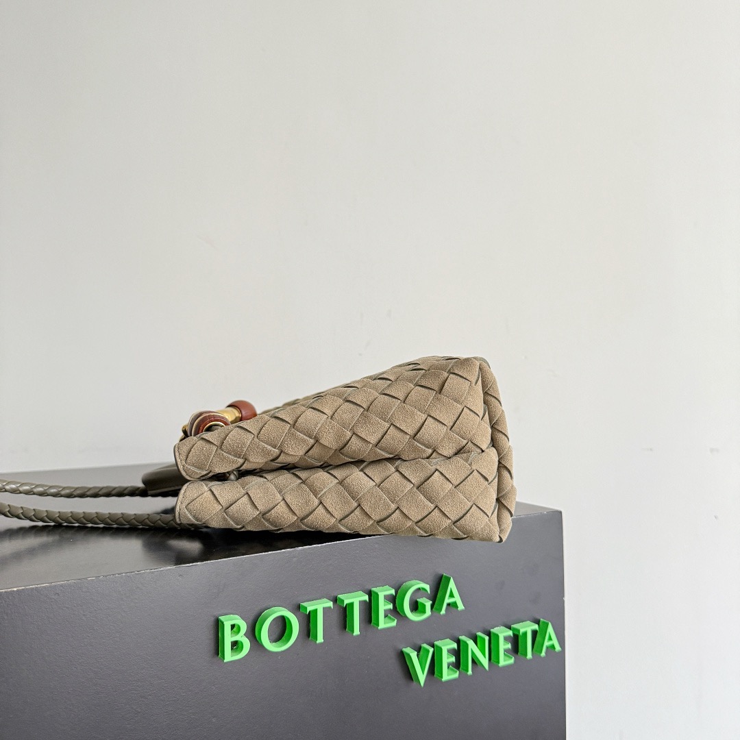 Bottega Veneta 보테가베네타 Andiamo 인트레치아토 토트백 반쥬柏树绿 7