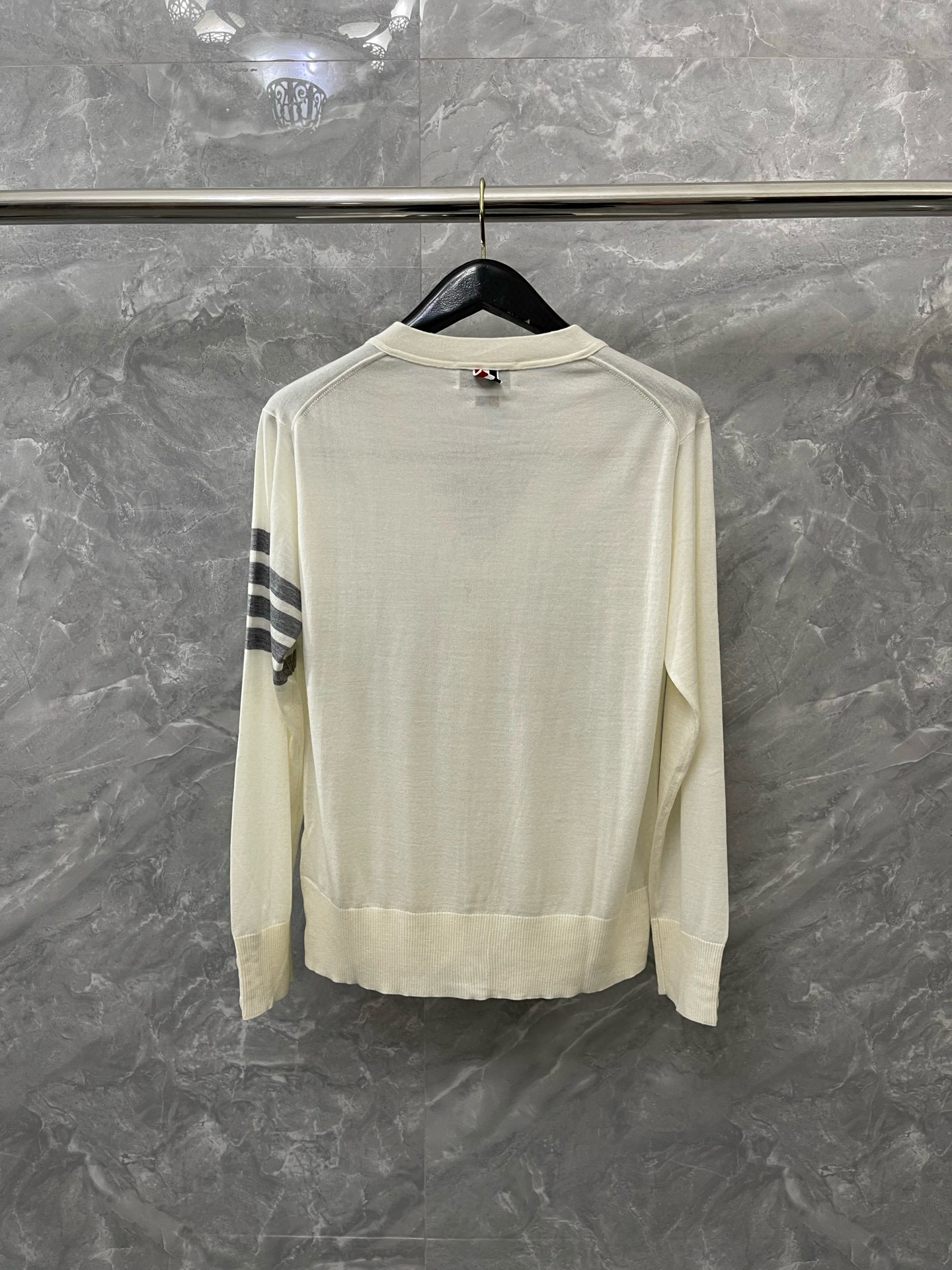 Thom Browne 톰브라운 사선 스트라이프 V넥 가디건 니트 12