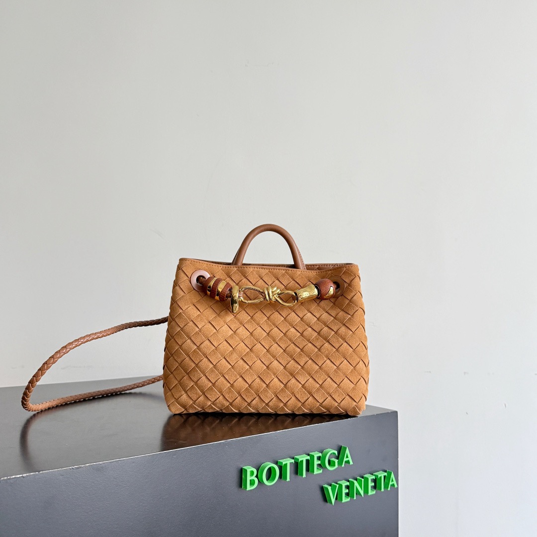 Bottega Veneta 보테가베네타 Andiamo 안디아모 인트레치아토 토트백 2