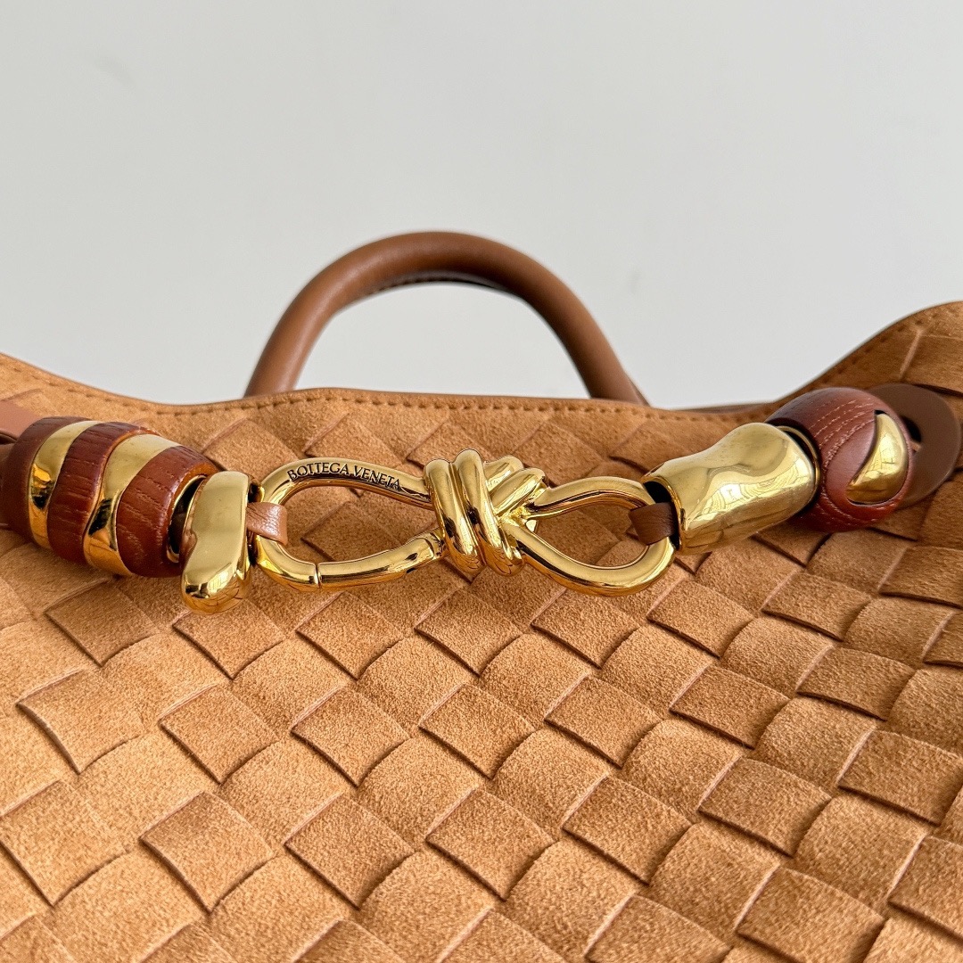 Bottega Veneta 보테가베네타 Andiamo 안디아모 인트레치아토 토트백 3