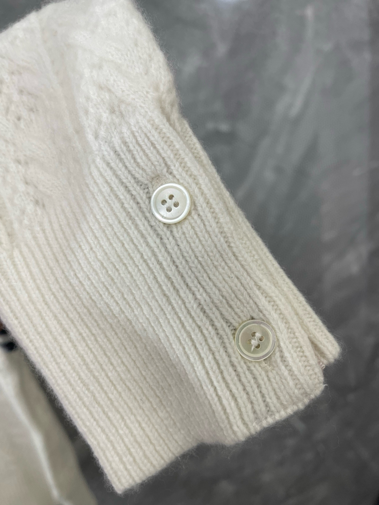 Thom Browne 톰브라운 케이블 니트 라운드넥 스웨터 5