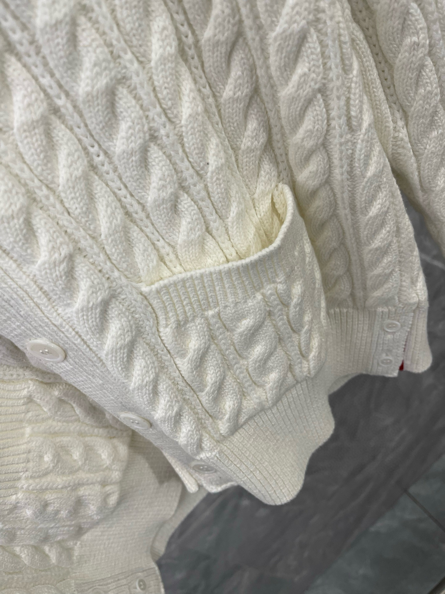 Thom Browne 톰브라운 아카데미 케이블 니트 가디건 5