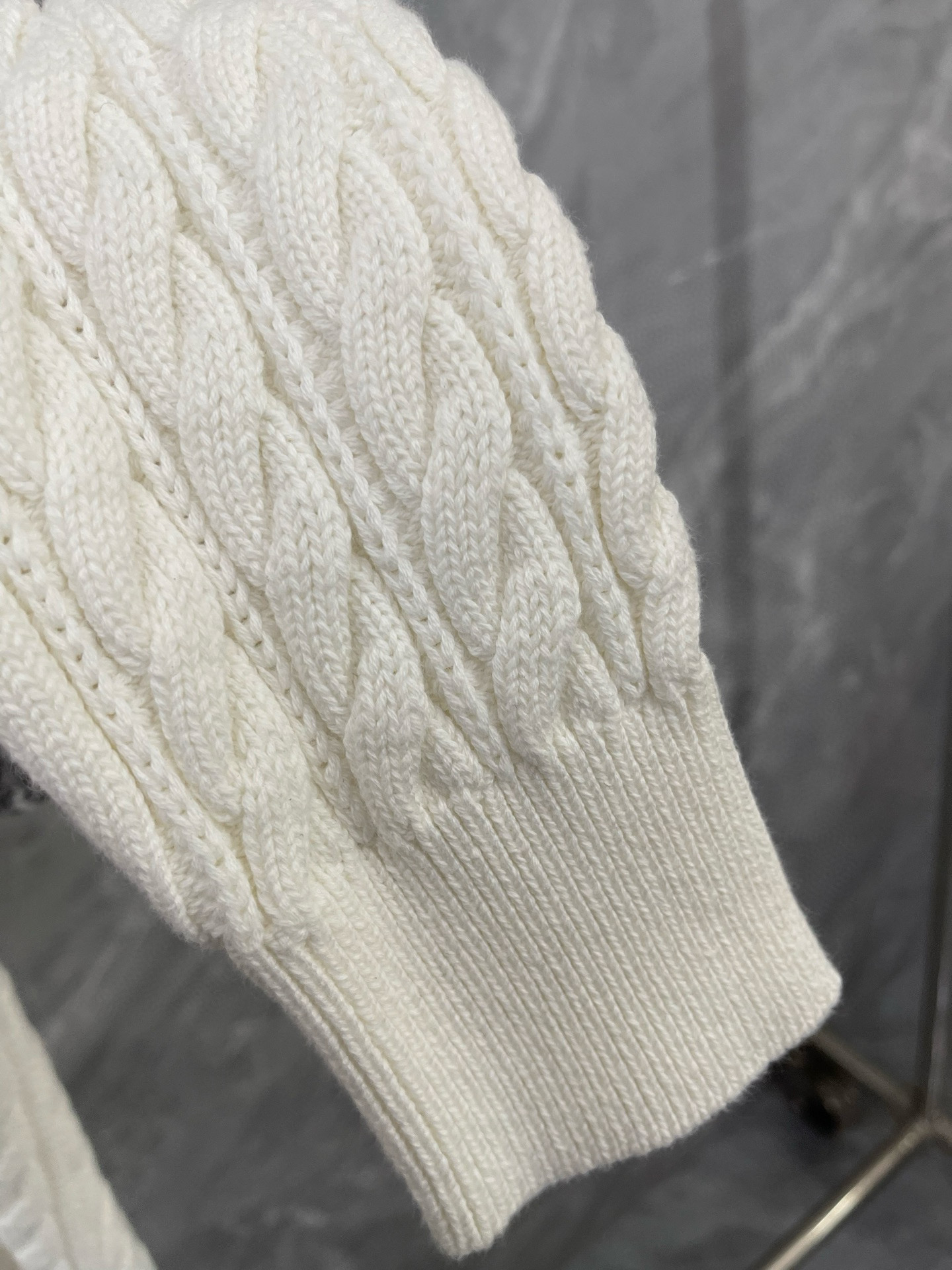 Thom Browne 톰브라운 아카데미 케이블 니트 가디건 6