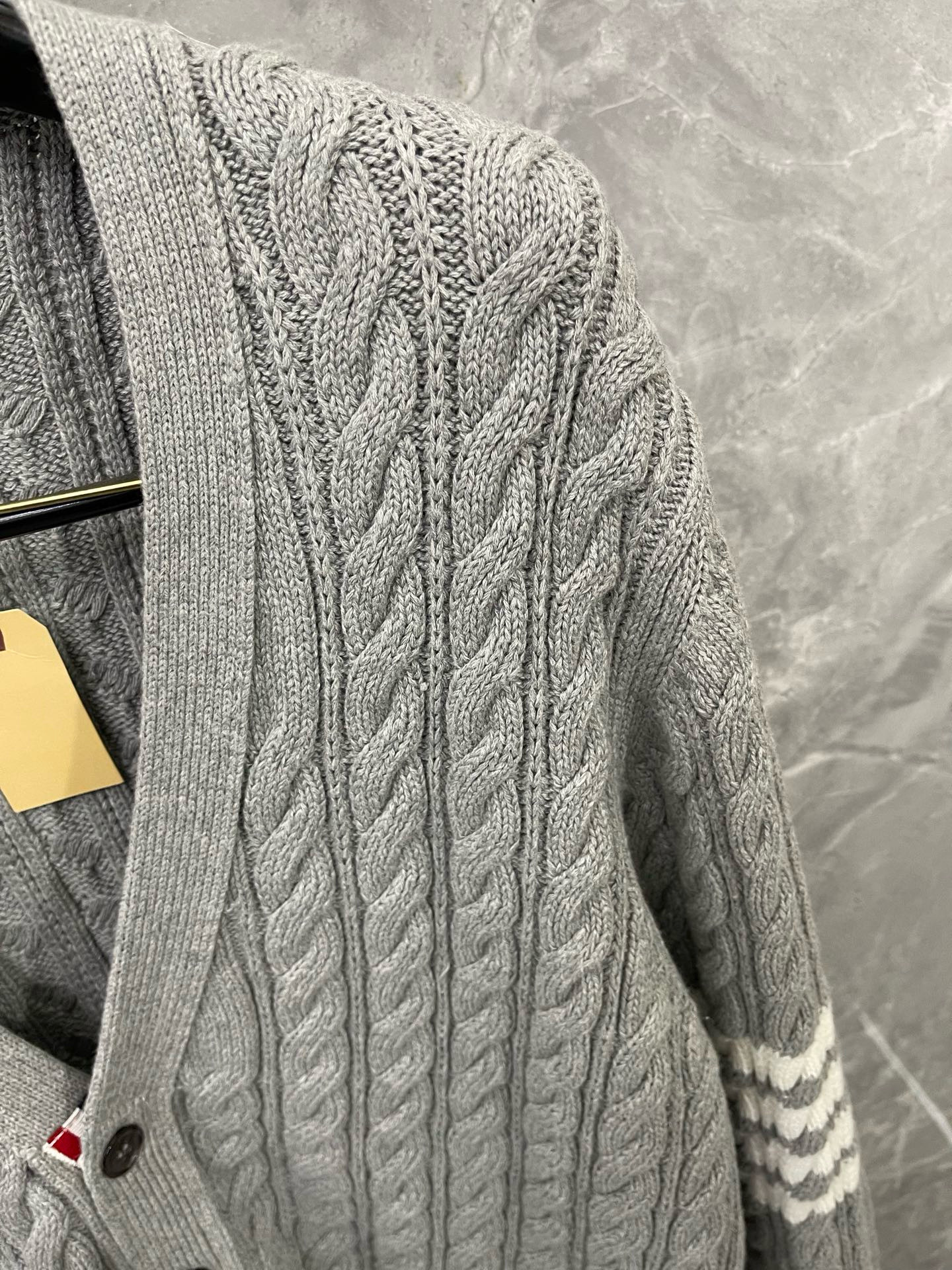 Thom Browne 톰브라운 아카데미 케이블 니트 가디건 3