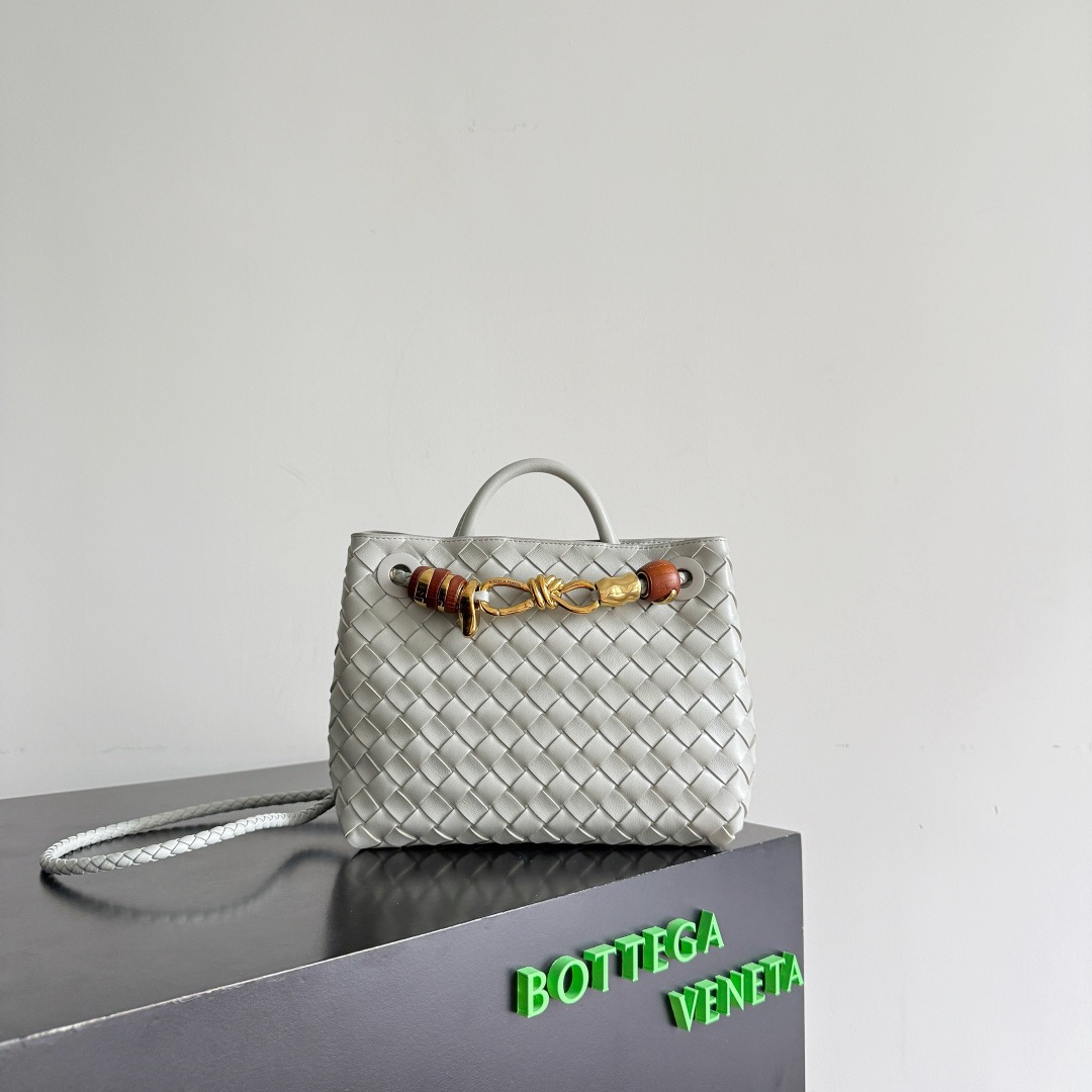BOTTEGA VENETA 보테가베네타 Andiamo 인트레치아토 토트백 2