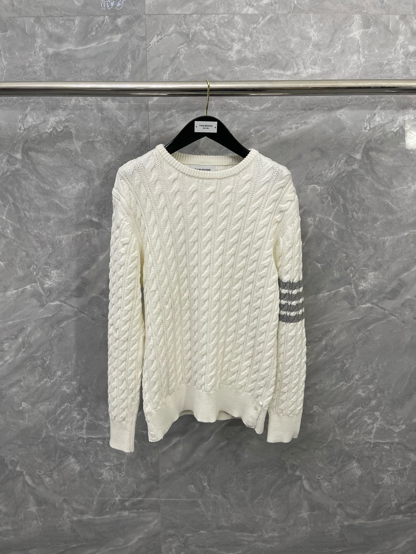 Thom Browne 톰브라운 케이블 니트 라운드넥 스웨터 1