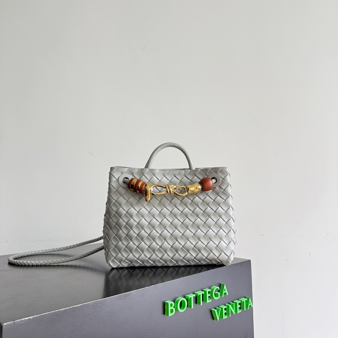 BOTTEGA VENETA 보테가베네타 Andiamo 인트레치아토 숄더 토트백 2